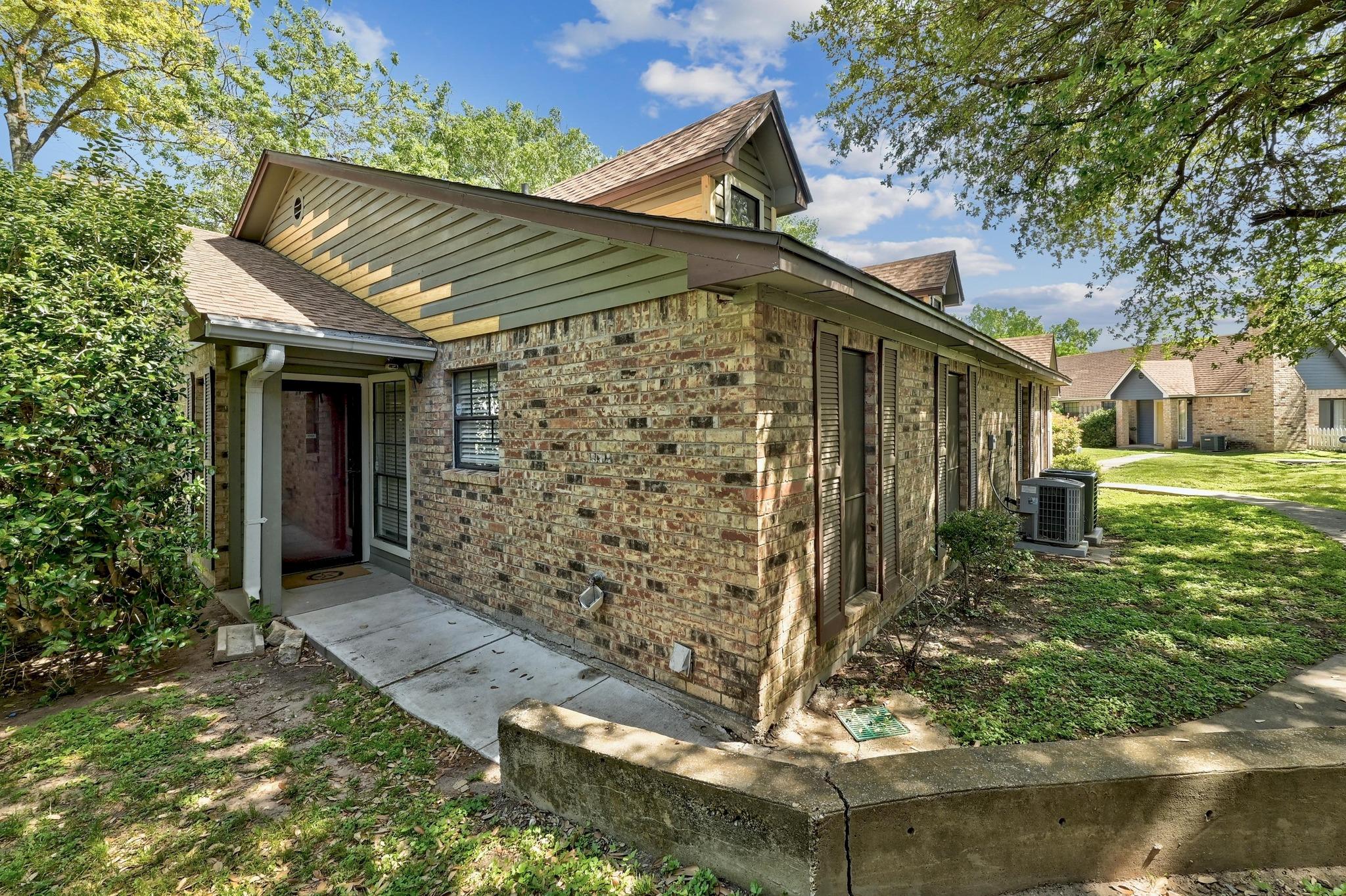 1601 Faro Dr 1001 Property Photo