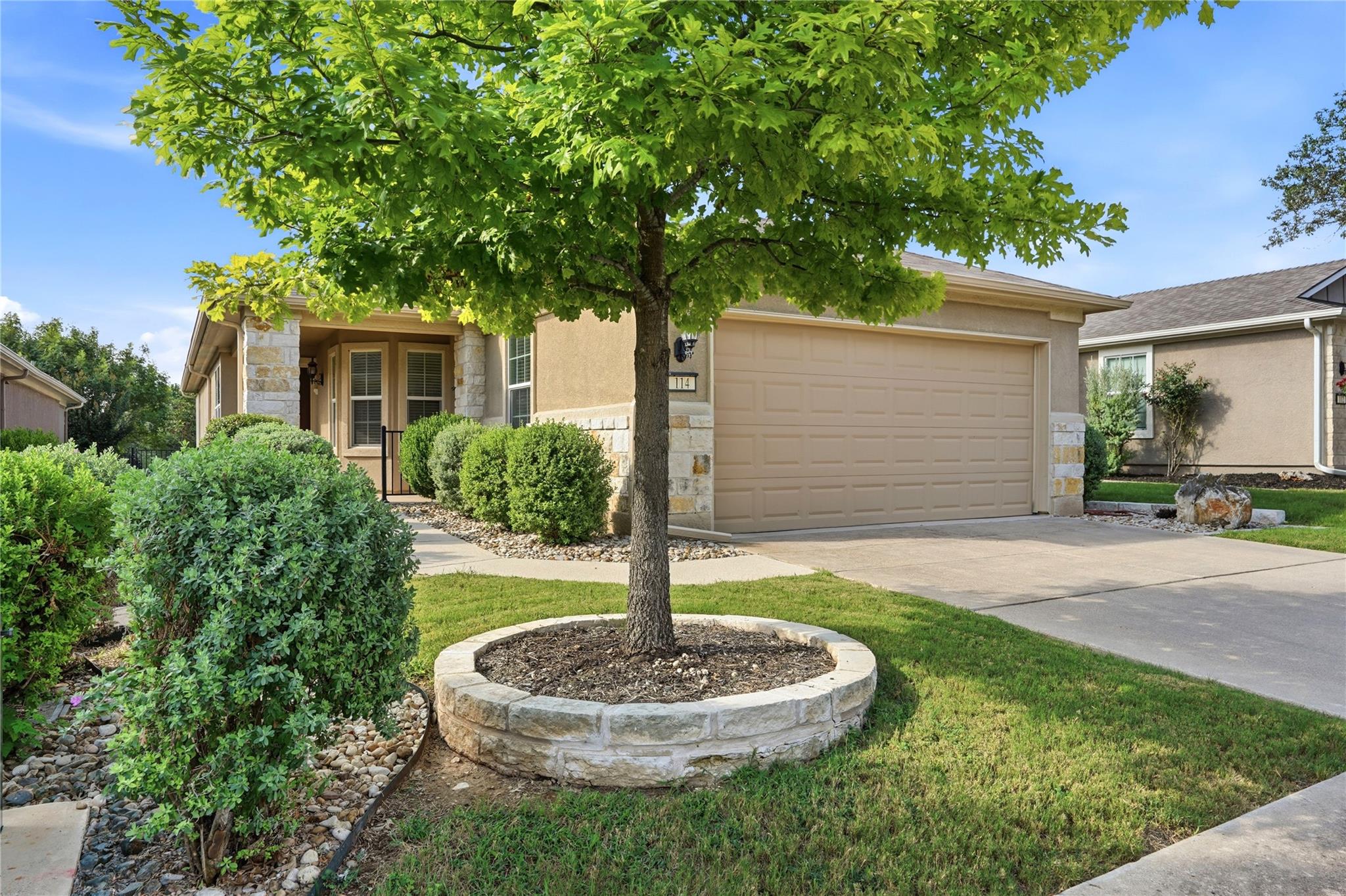 114 Eisenhower Ct Property Photo 1