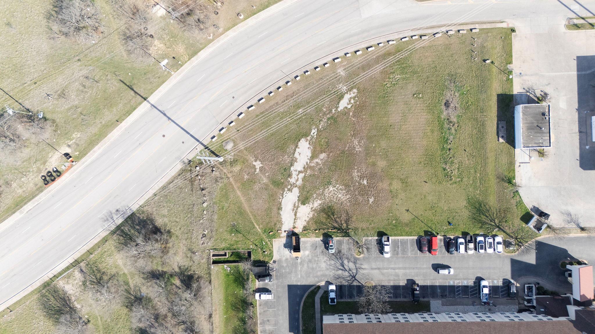 1990 Ih 35 Highway Property Photo 6