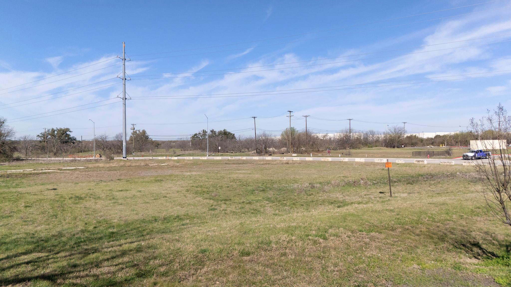1990 Ih 35 Highway Property Photo 16
