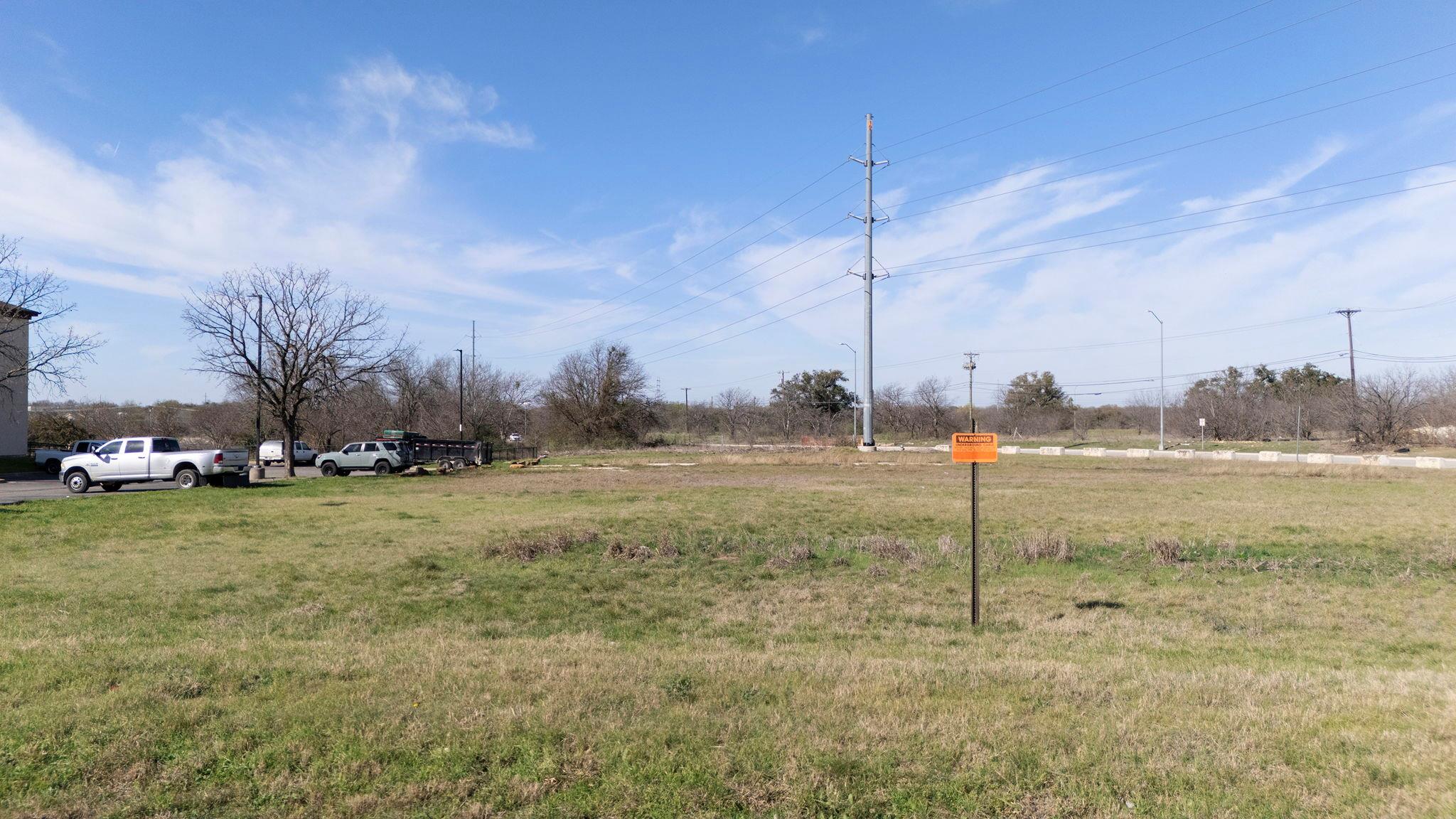 1990 Ih 35 Highway Property Photo 17