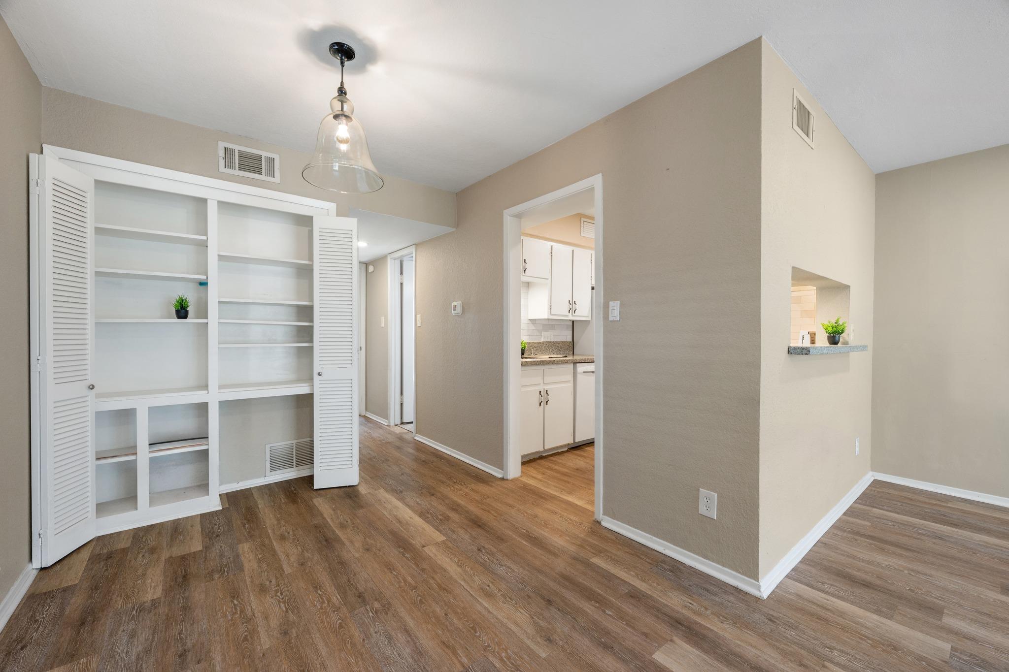 2425 Ashdale Dr #29 Property Photo 2