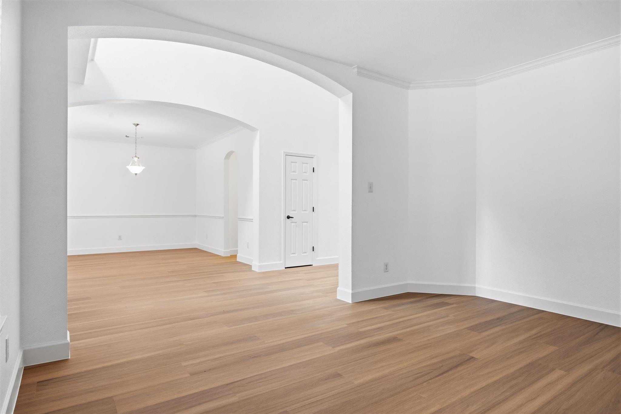 13605 Amber Dawn Ct Property Photo 4