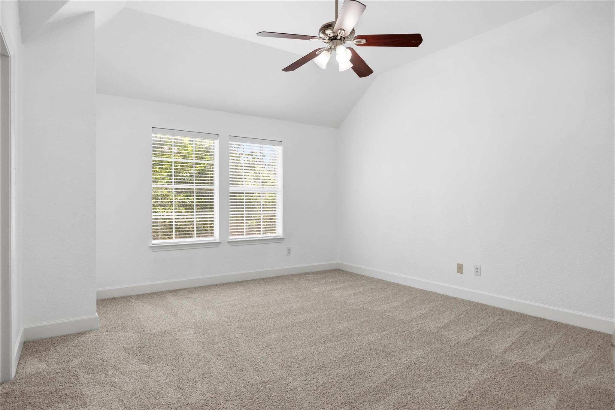 13605 Amber Dawn Ct Property Photo 27