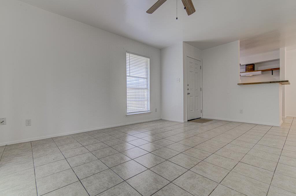 805 Sirocco Dr #b Property Photo 6