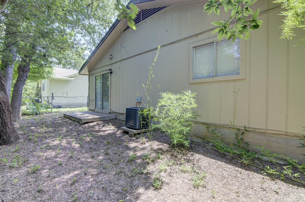 805 Sirocco Dr #b Property Photo 18