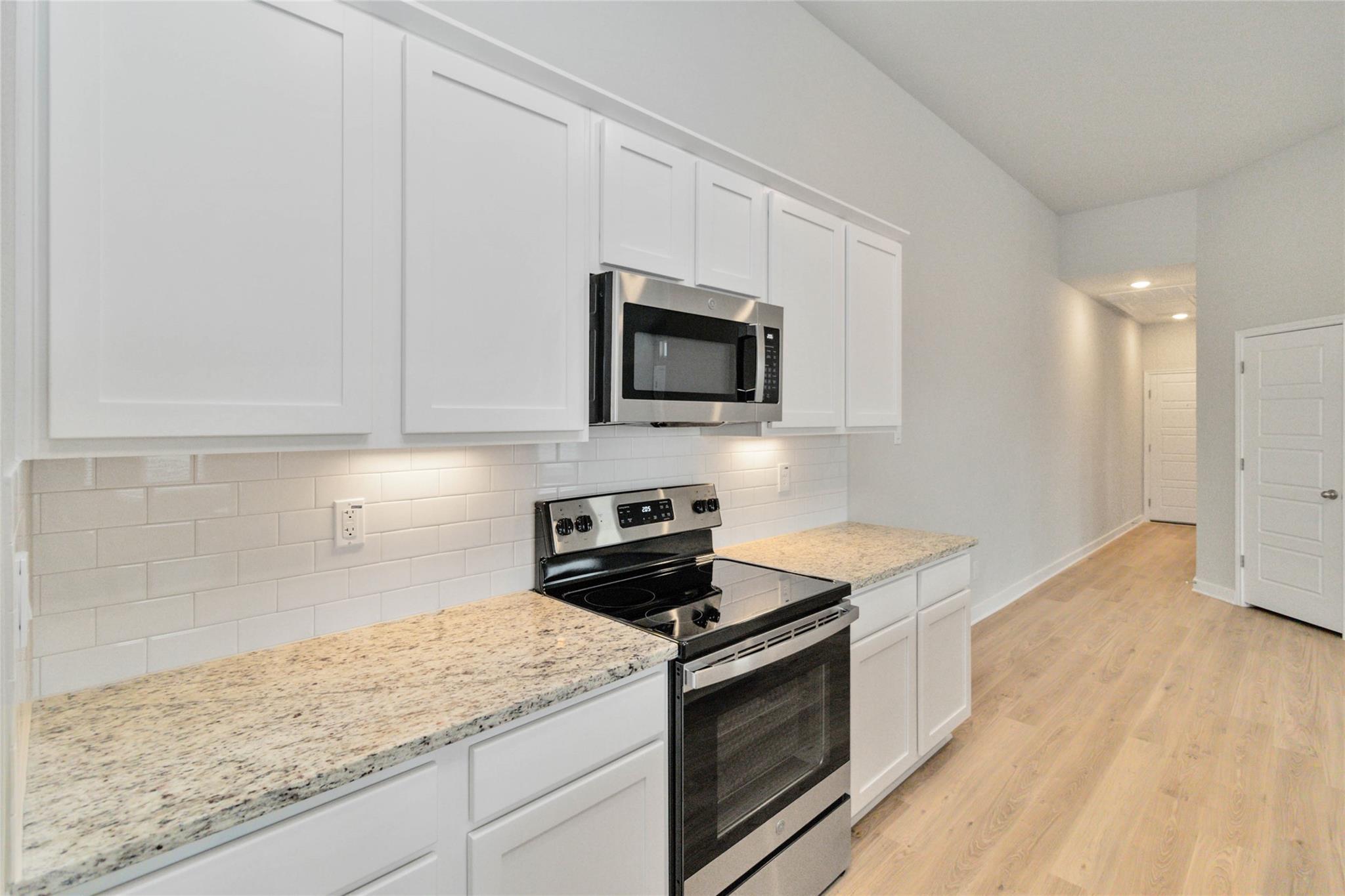 145 Schrader Dr Property Photo 18