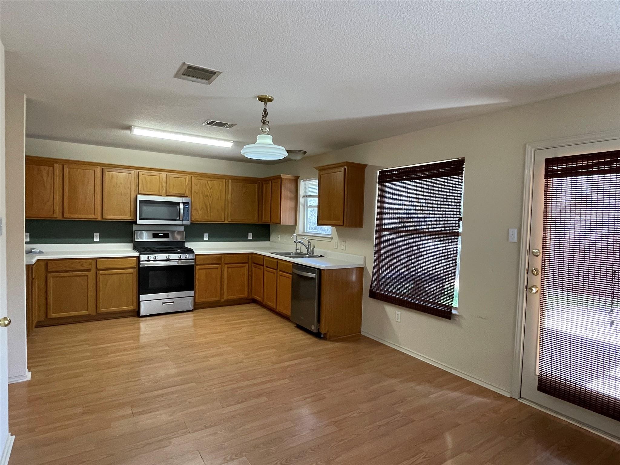 3311 Cave Dome Path Property Photo 6