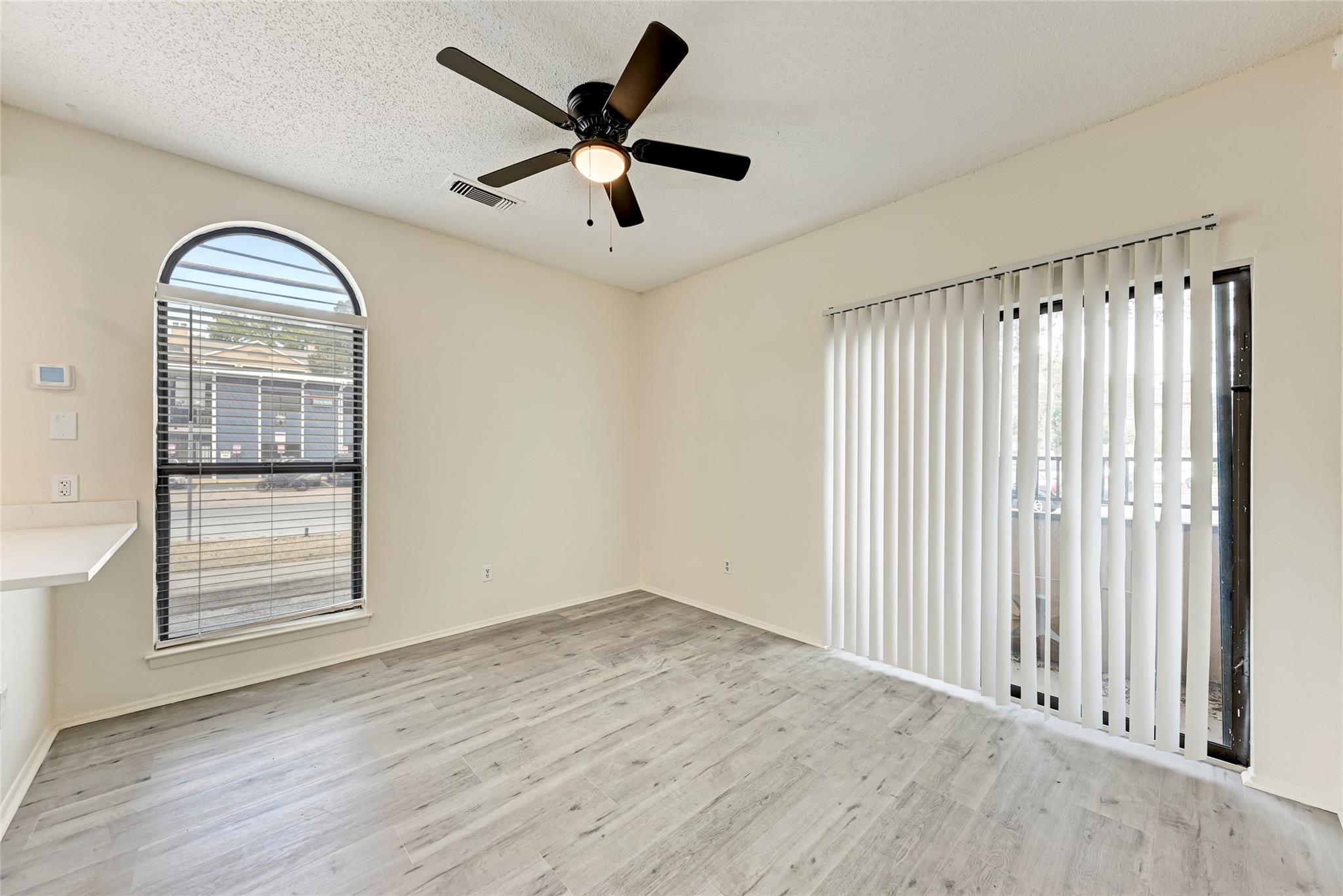 2714 Nueces St #108 Property Photo 4