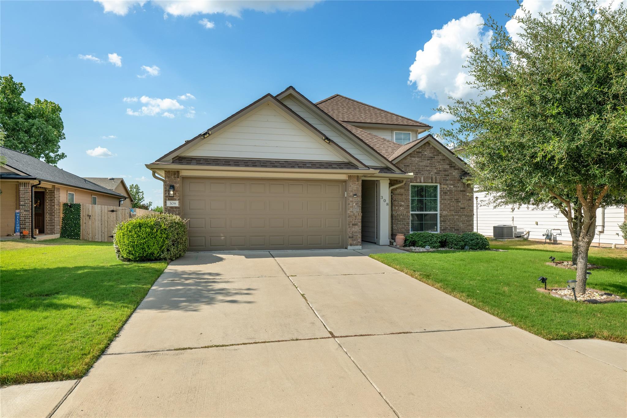 308 Moulins Ln Property Photo 2