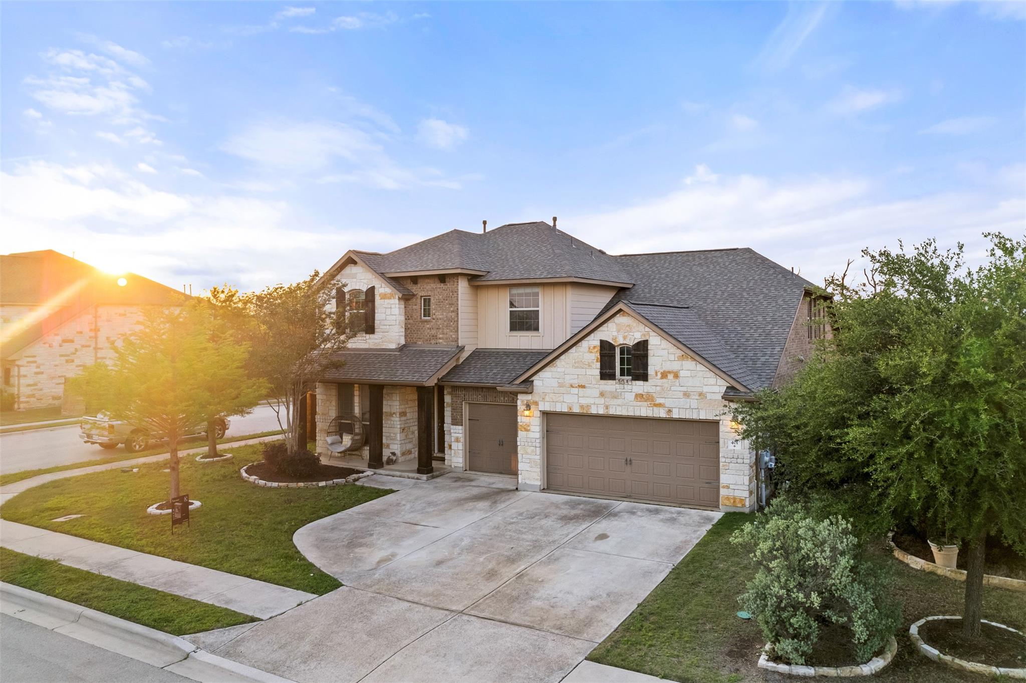 401 Daniel Xing Property Photo 1