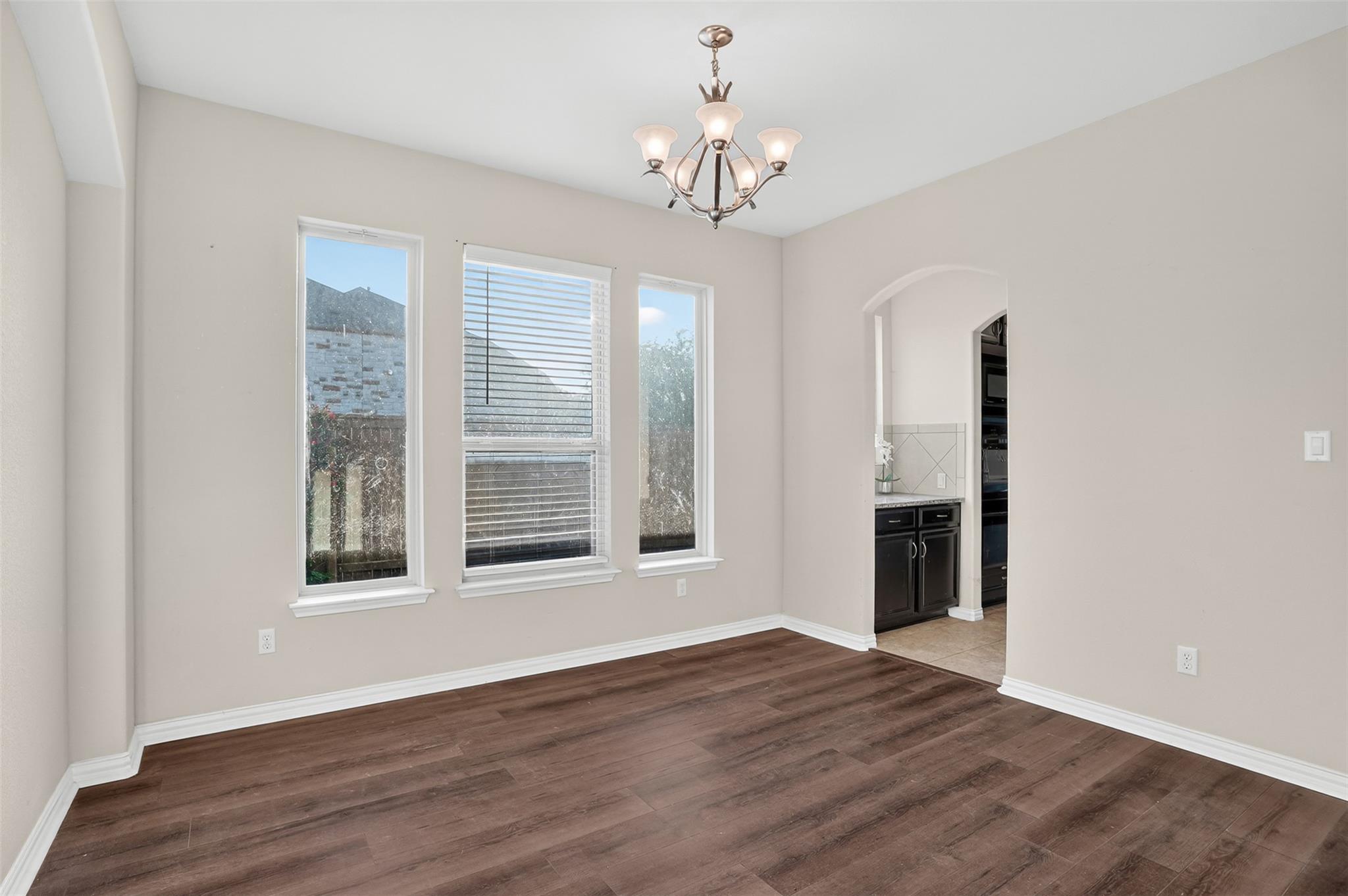 401 Daniel Xing Property Photo 7