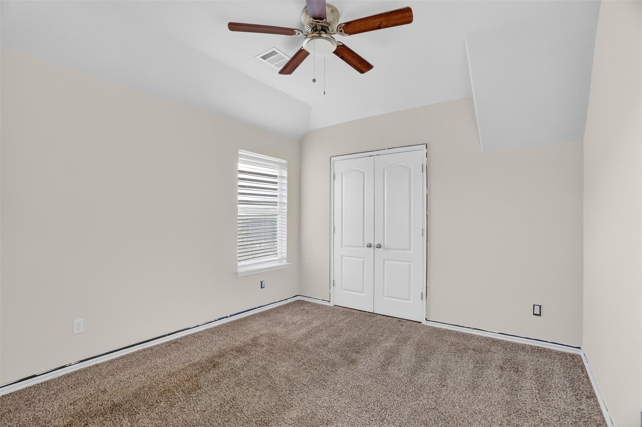 401 Daniel Xing Property Photo 25