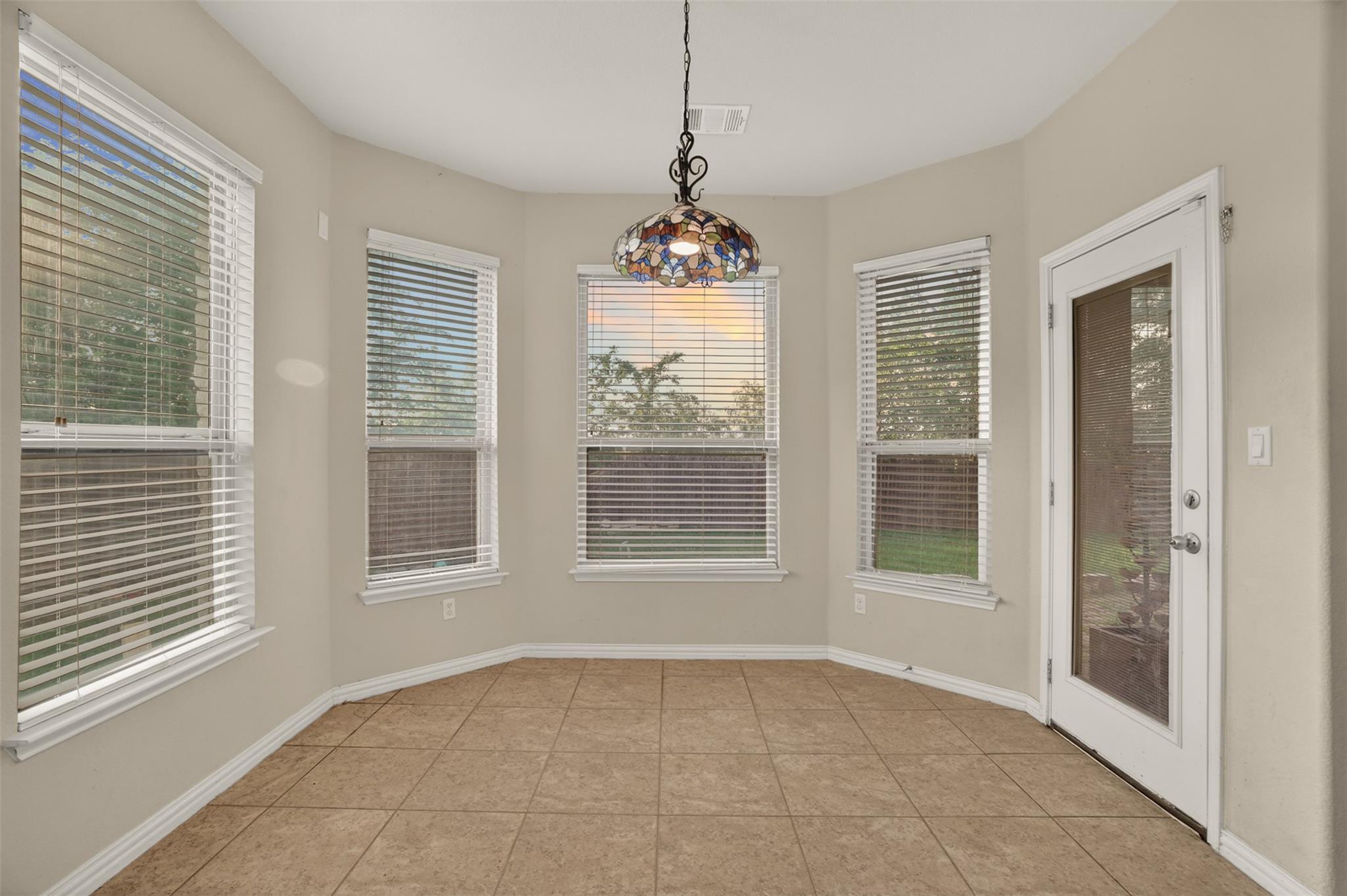401 Daniel Xing Property Photo 27