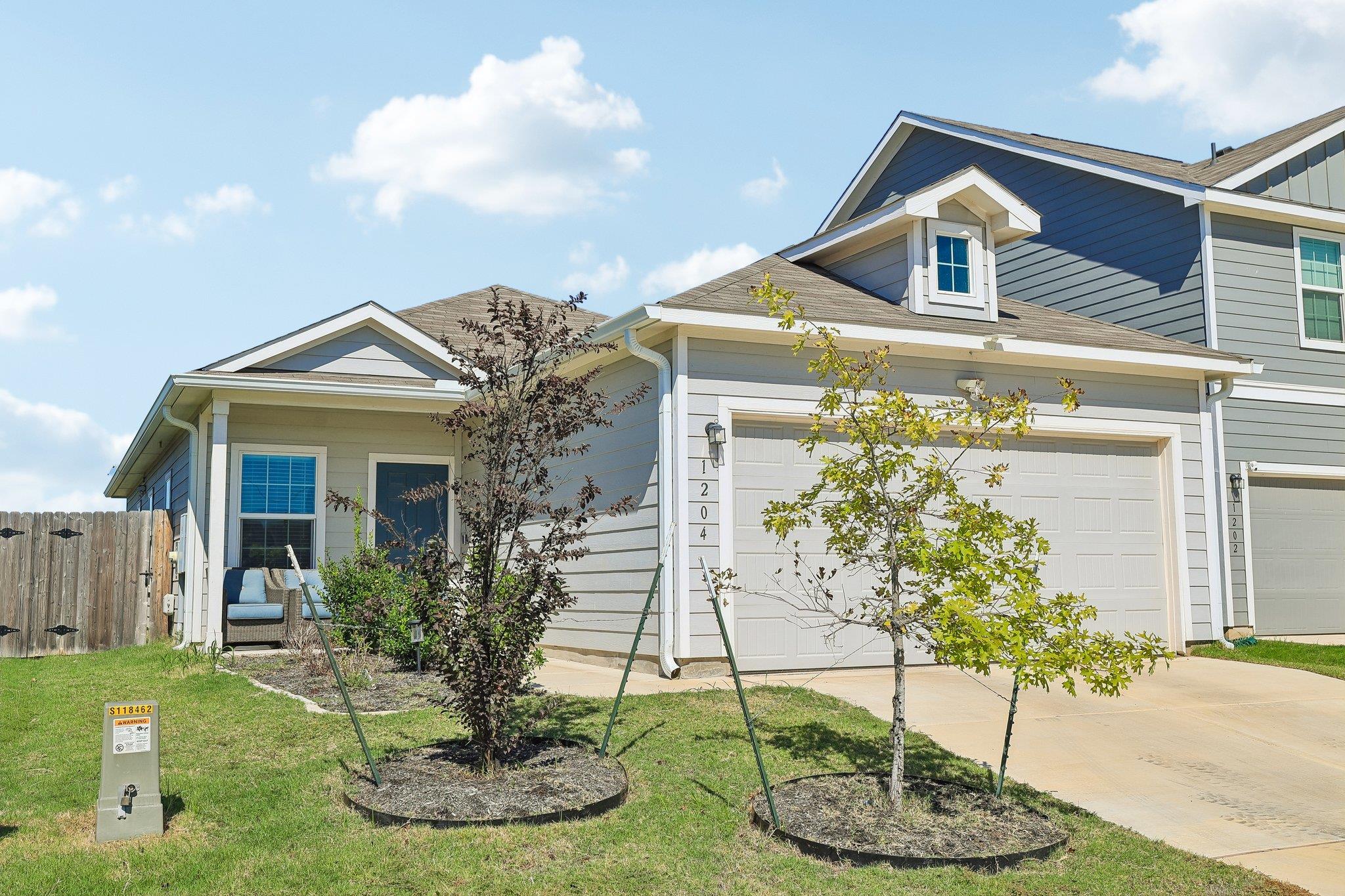 1204 Cattail Ln Property Photo 3