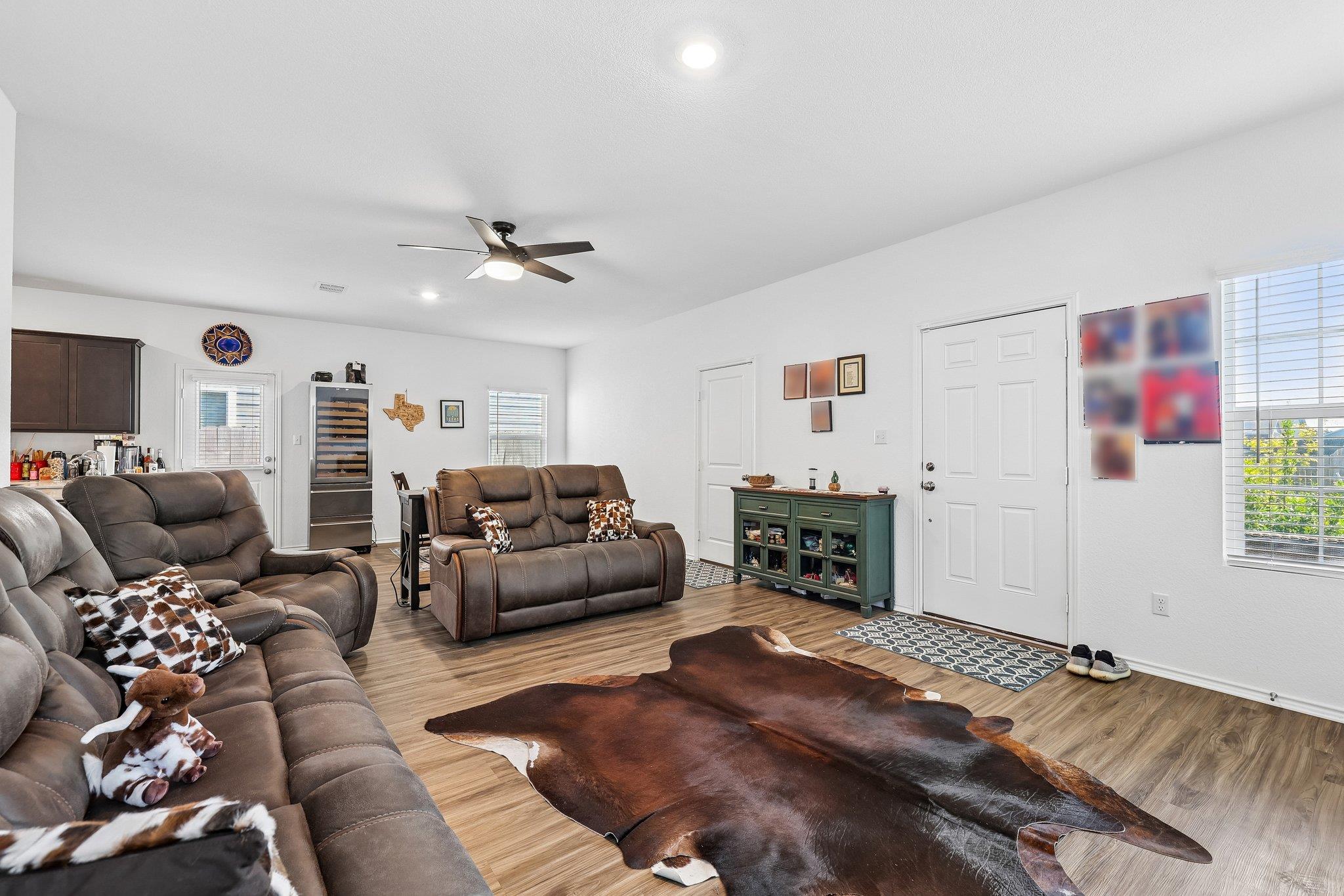 1204 Cattail Ln Property Photo 5