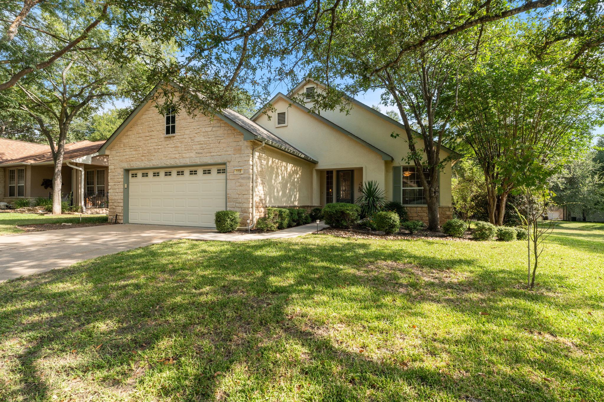 115 Ruellia Dr Property Photo 3