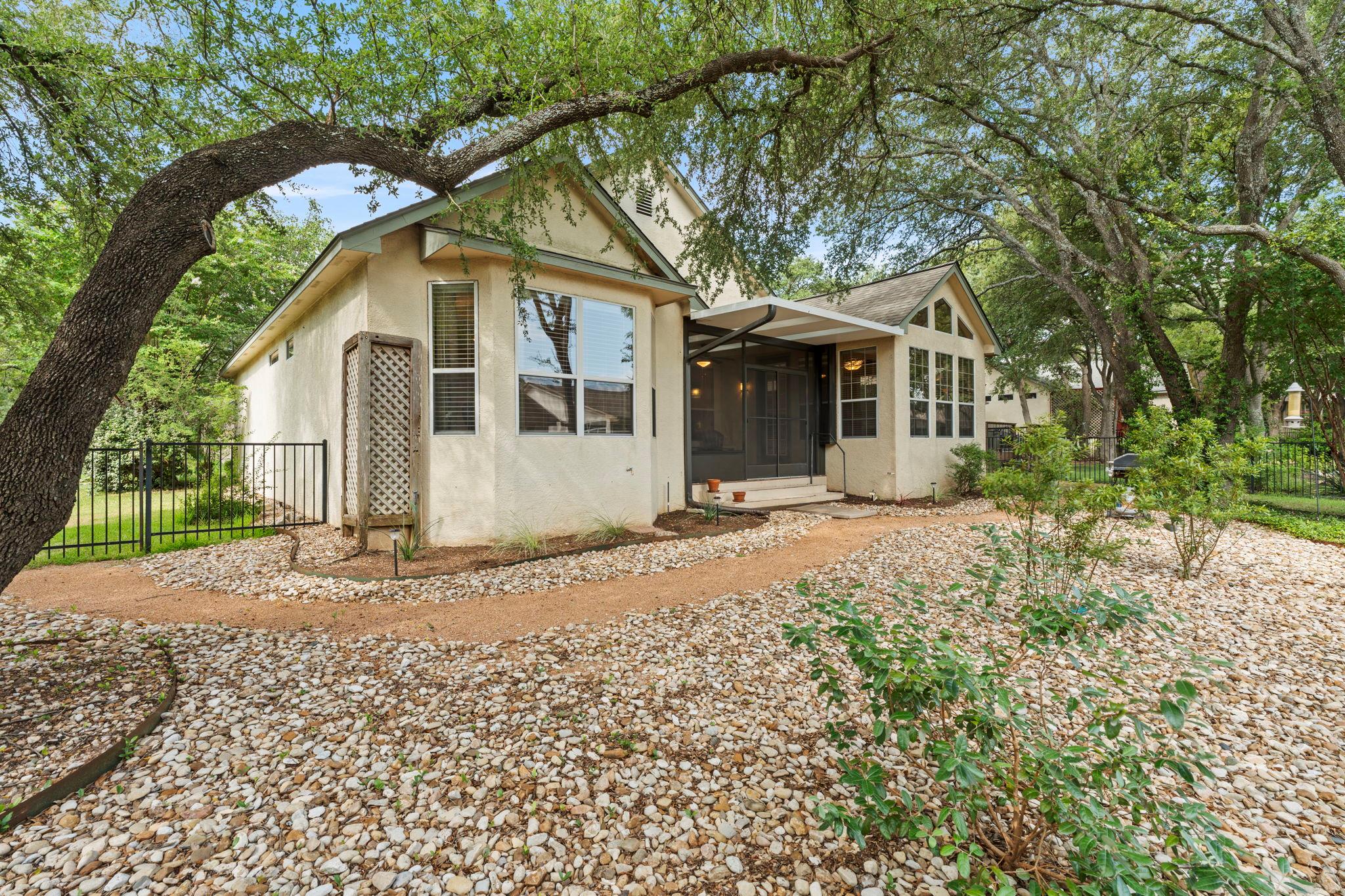 115 Ruellia Dr Property Photo 37