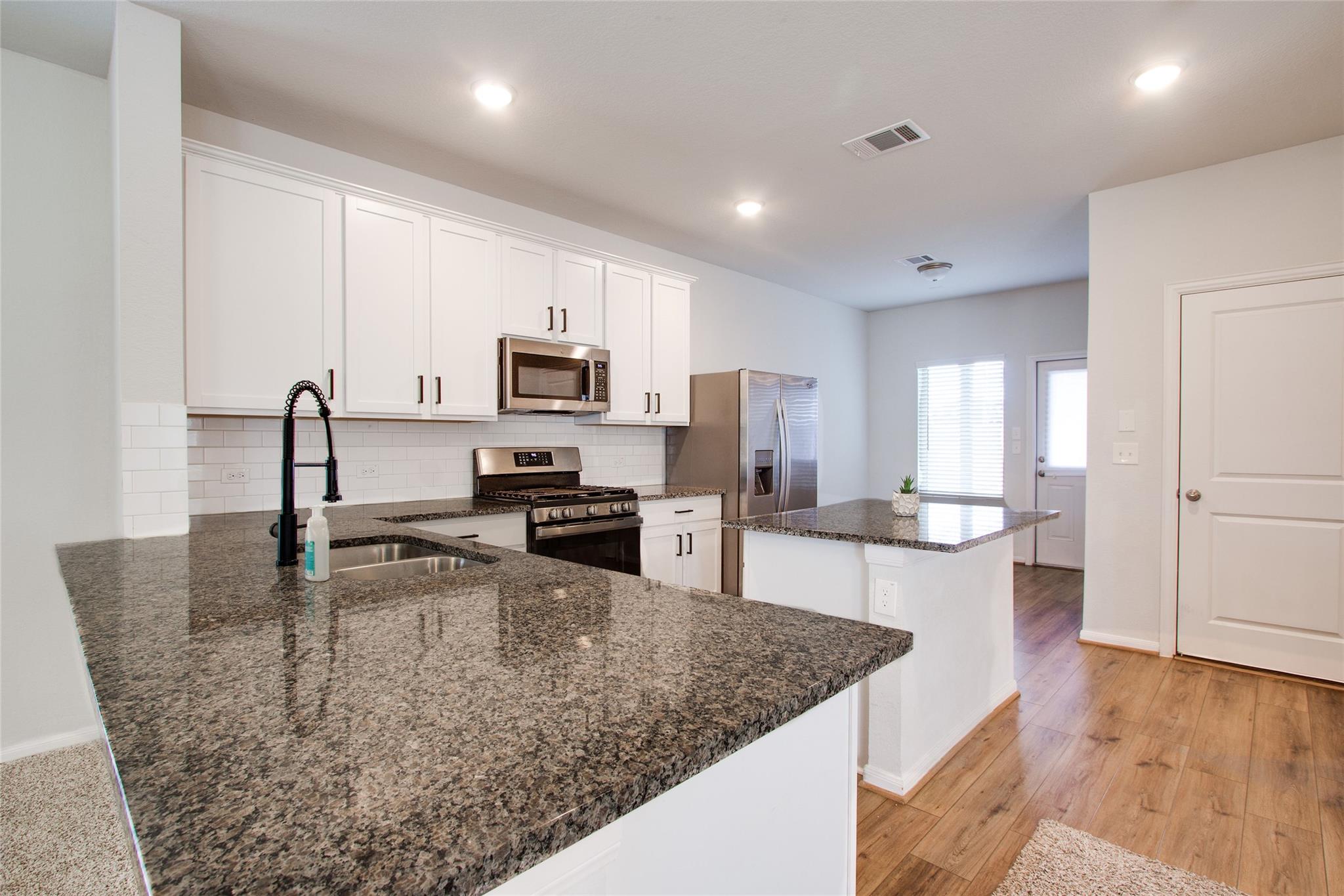 324 Kenai Dr Dr Property Photo 2