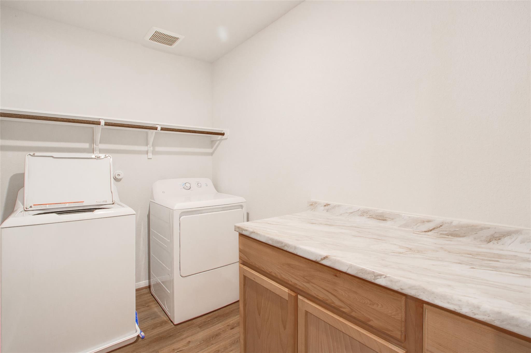 324 Kenai Dr Dr Property Photo 15