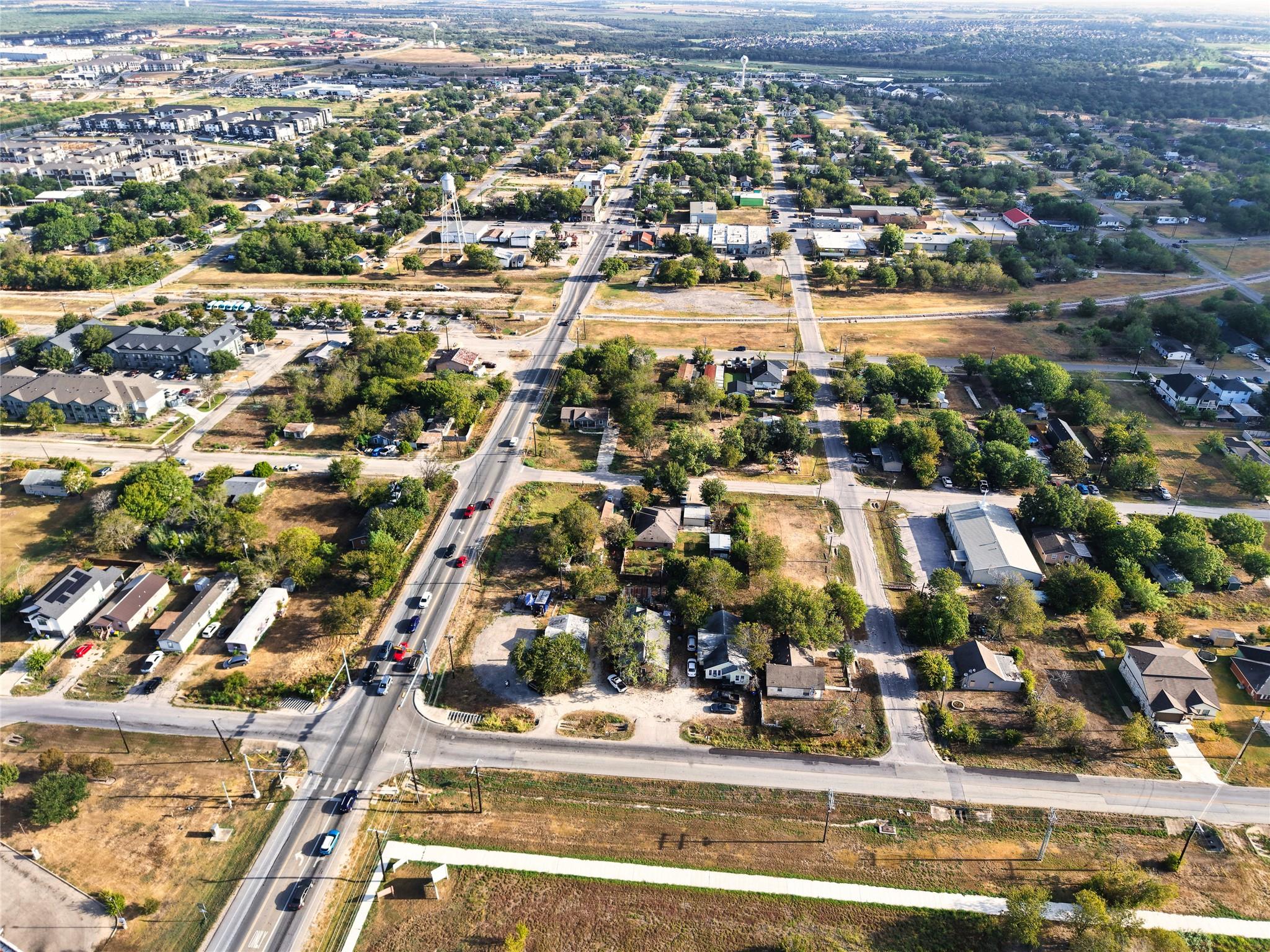 107 E Brenham St Property Photo 8