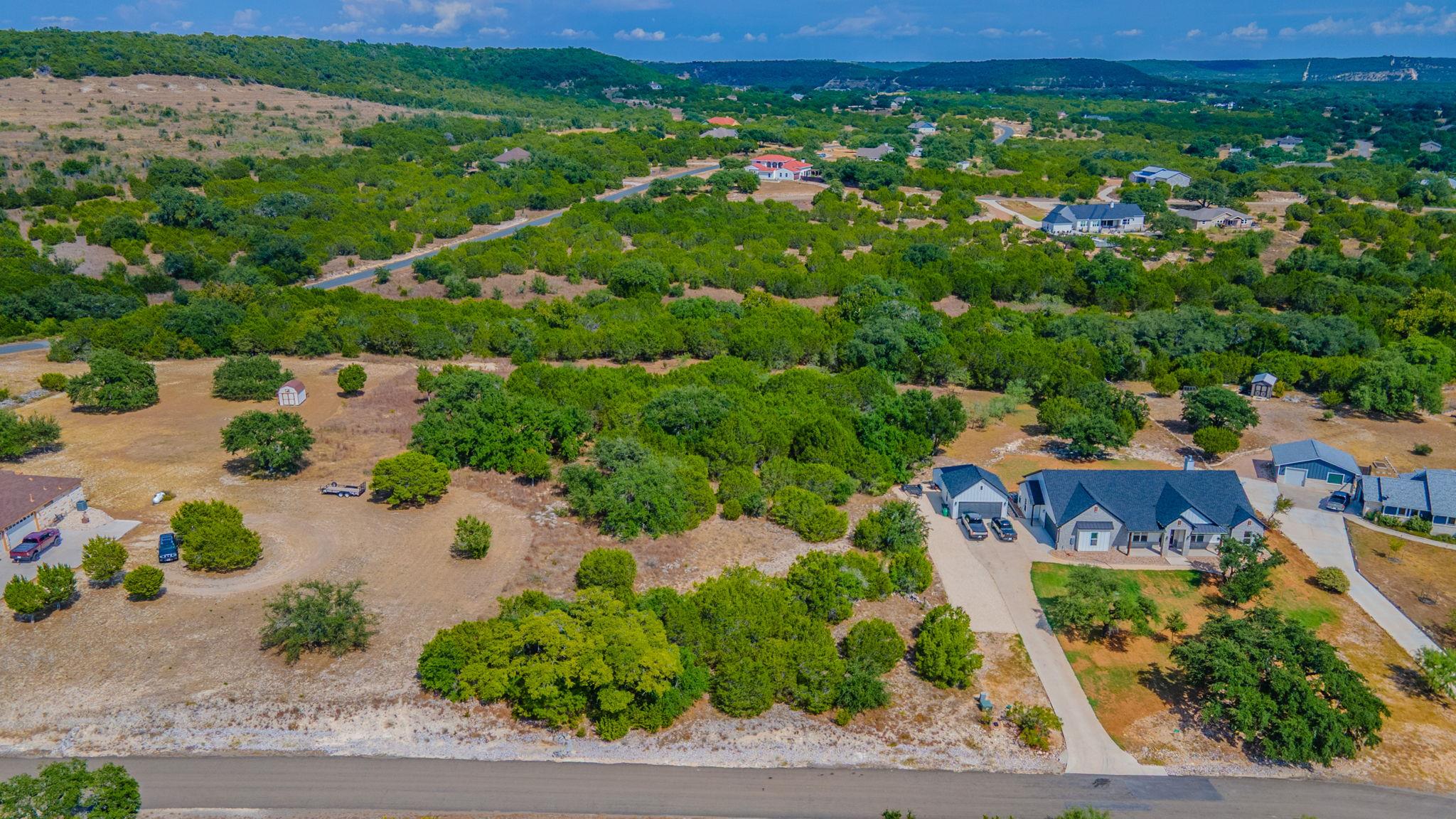 406 Wagon Wheel Trl Property Photo 6