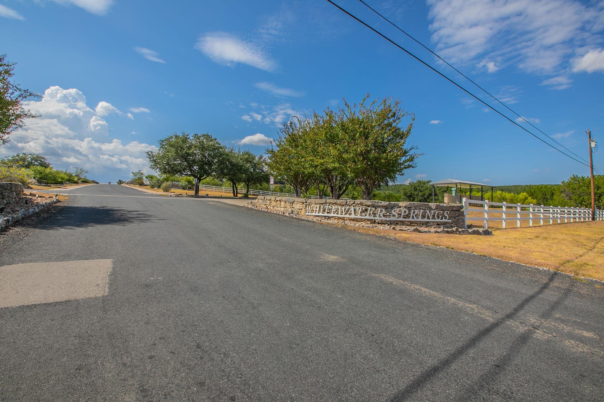 406 Wagon Wheel Trl Property Photo 12