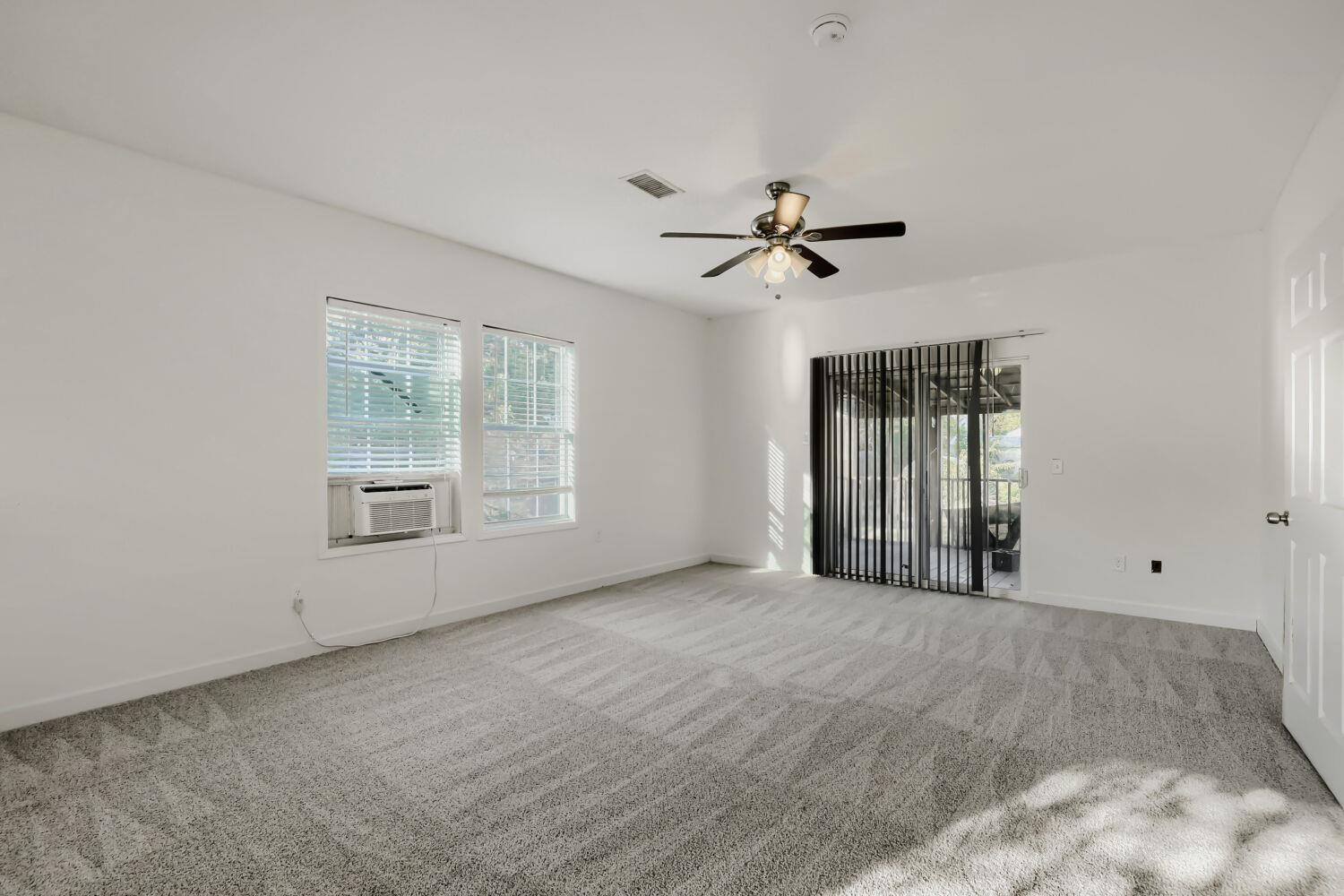 604 S Donohoe St Property Photo 7