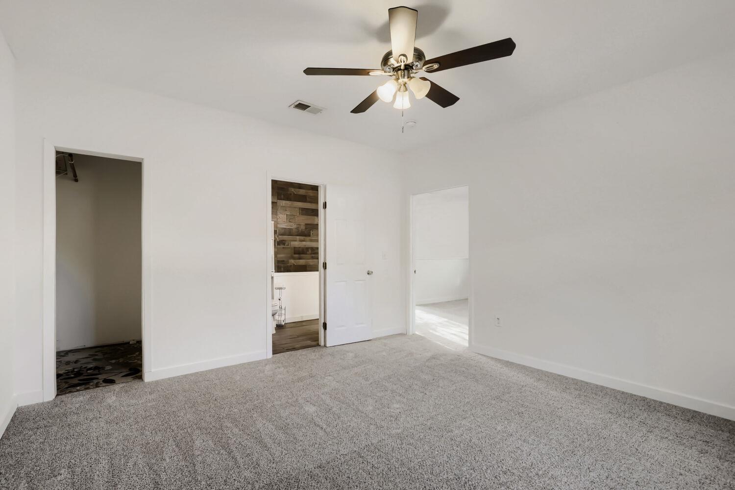 604 S Donohoe St Property Photo 23