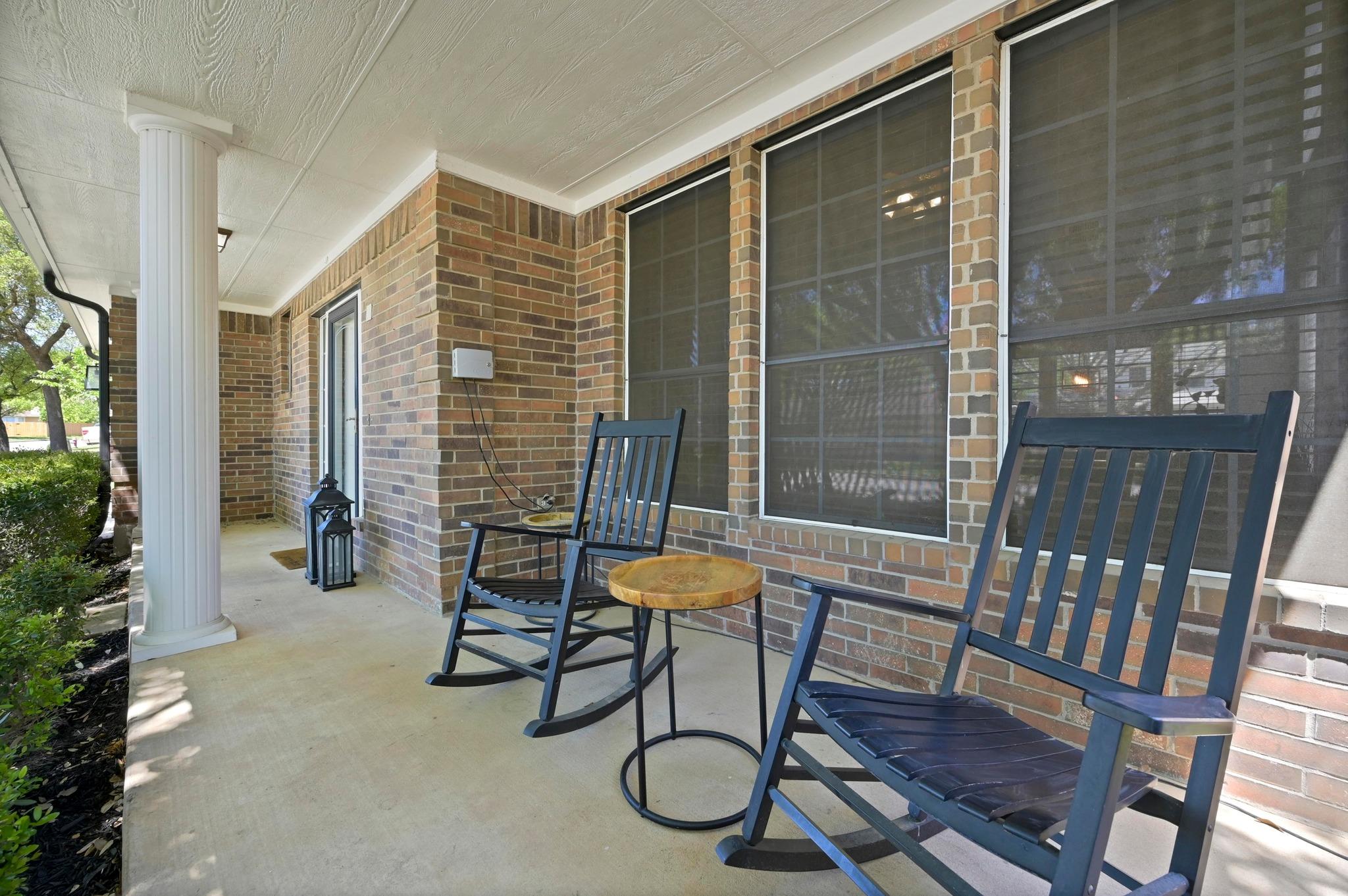 16925 Copperhead Dr Property Photo 2