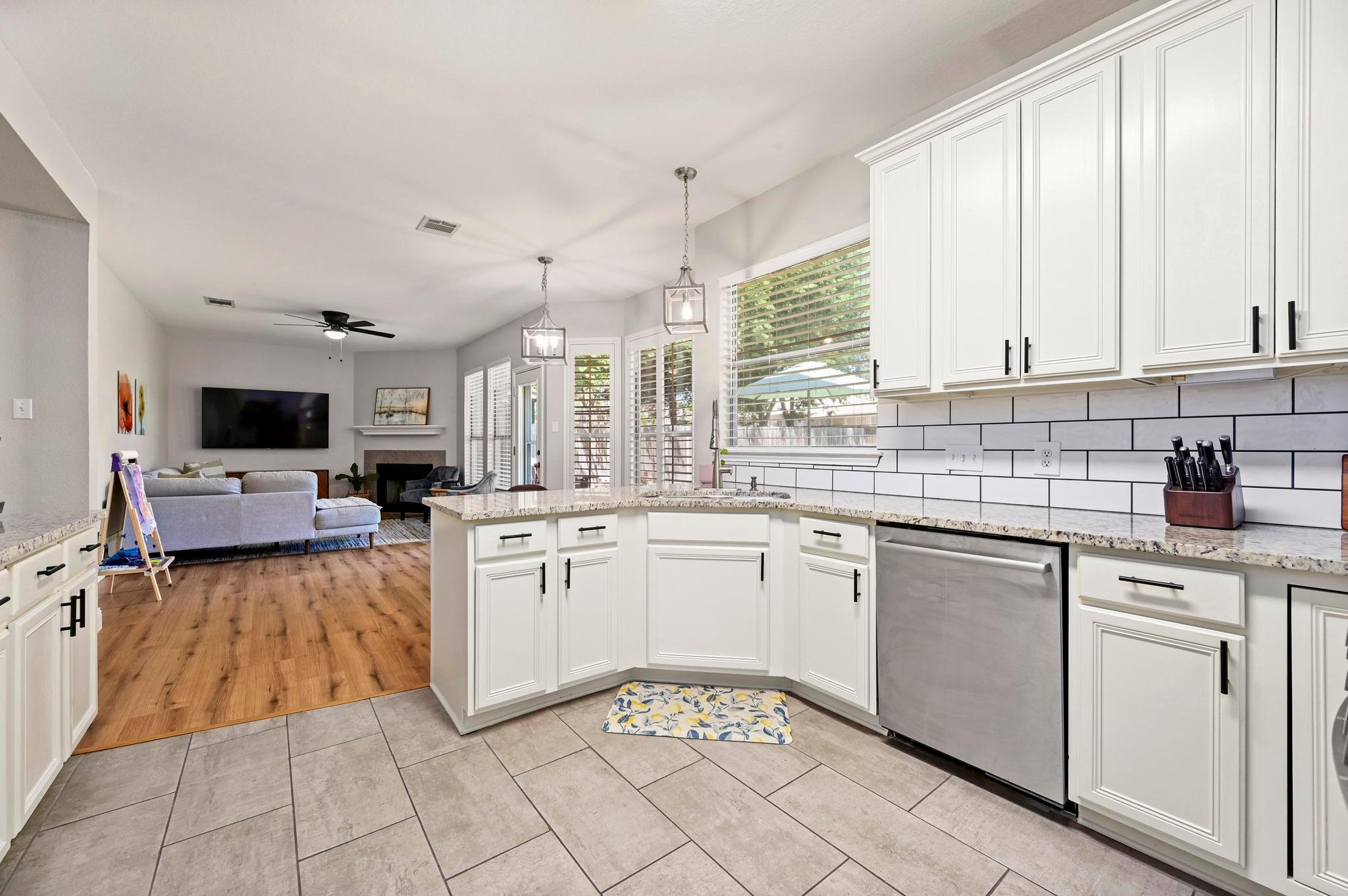 16925 Copperhead Dr Property Photo 8