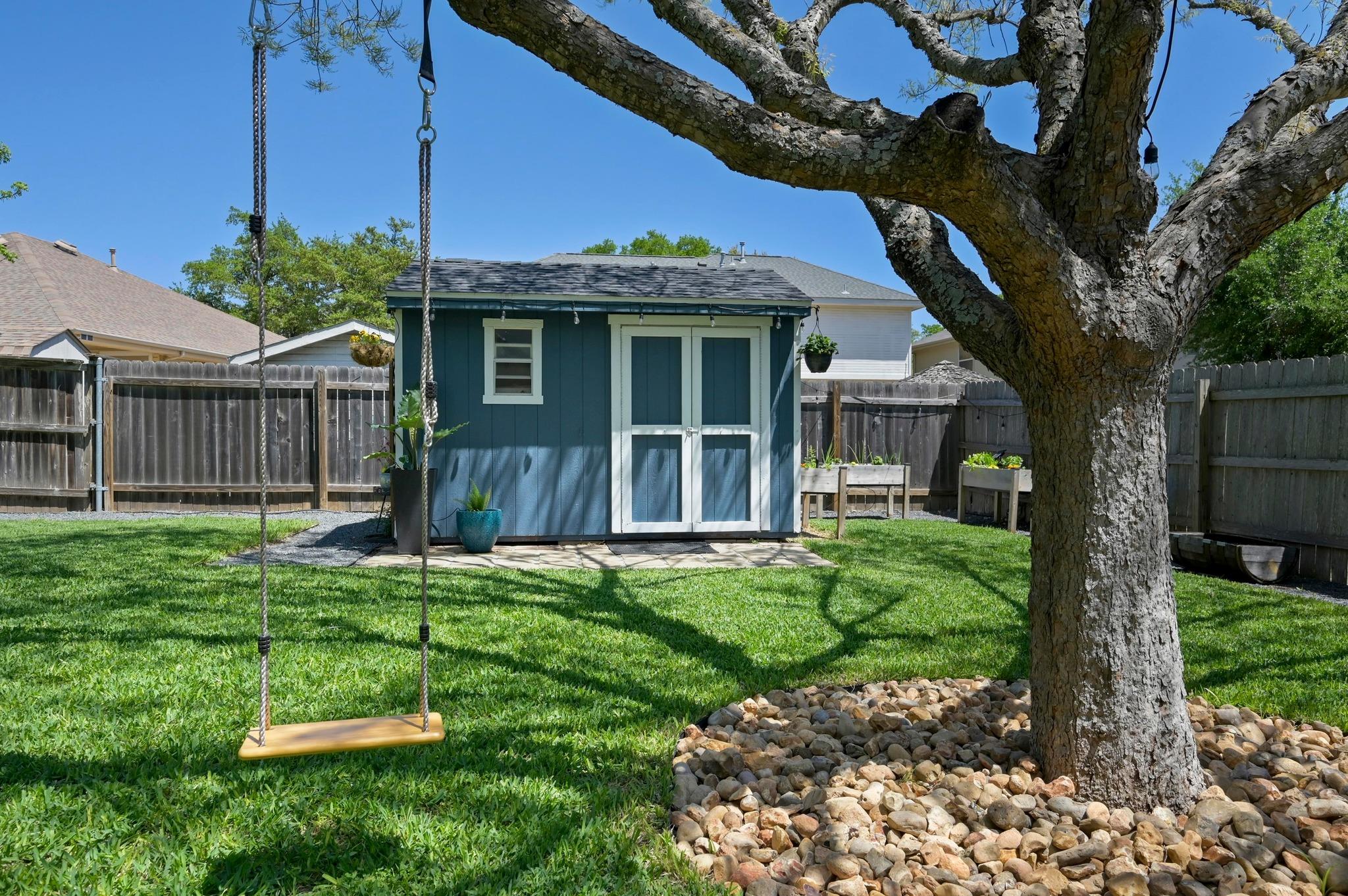16925 Copperhead Dr Property Photo 17
