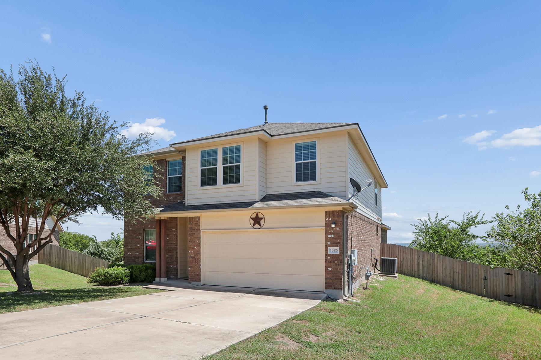 1385 Red Stag Pl Property Photo 2