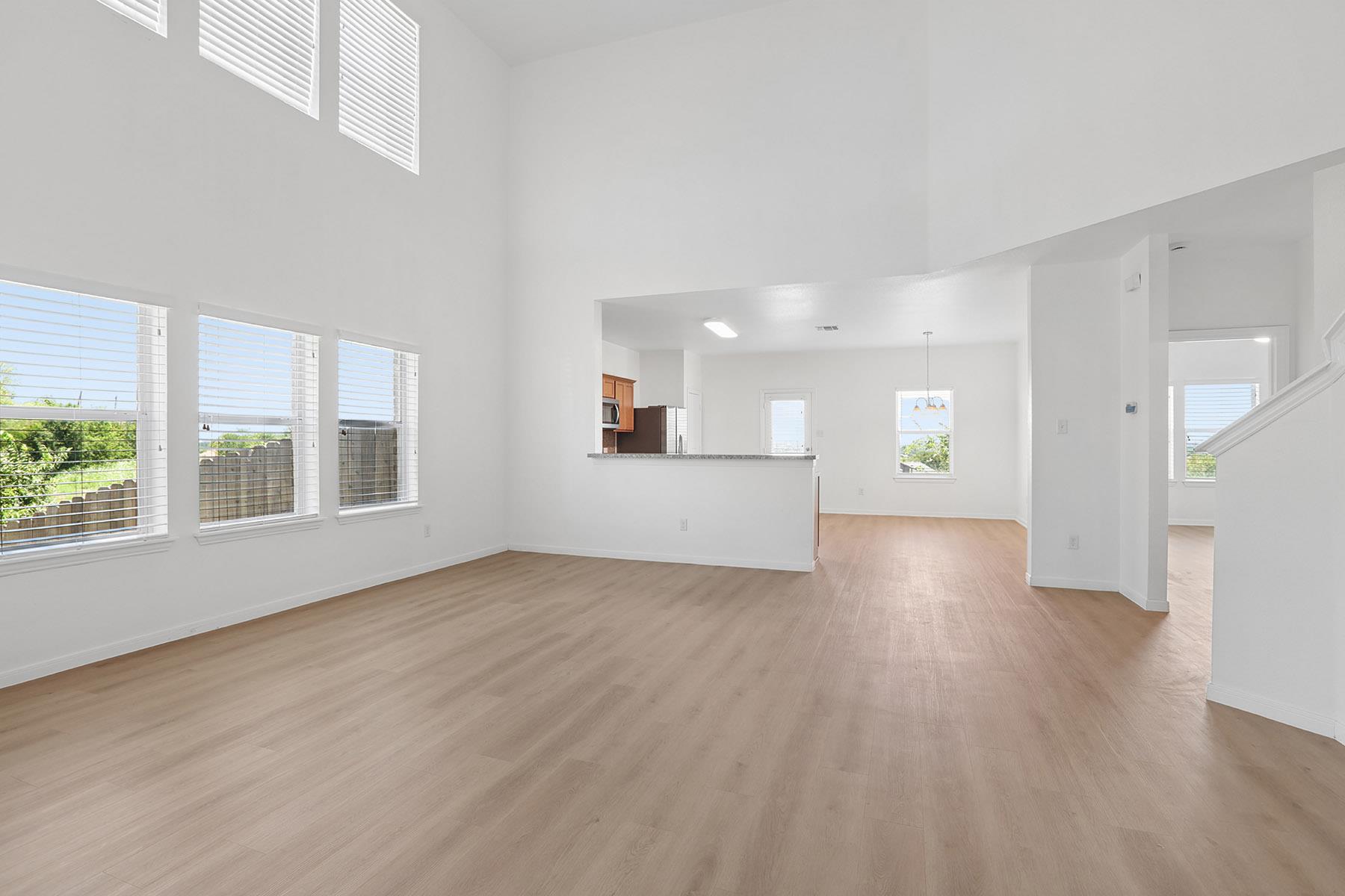 1385 Red Stag Pl Property Photo 3