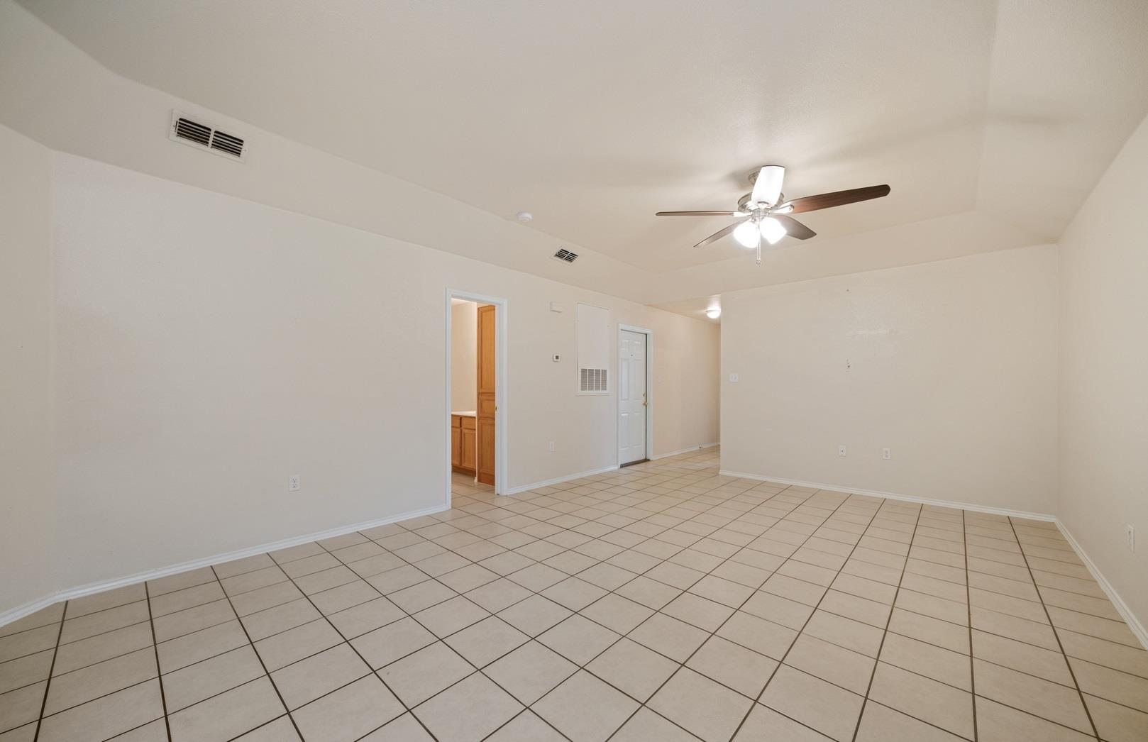 236 Rosalie Dr Property Photo 3