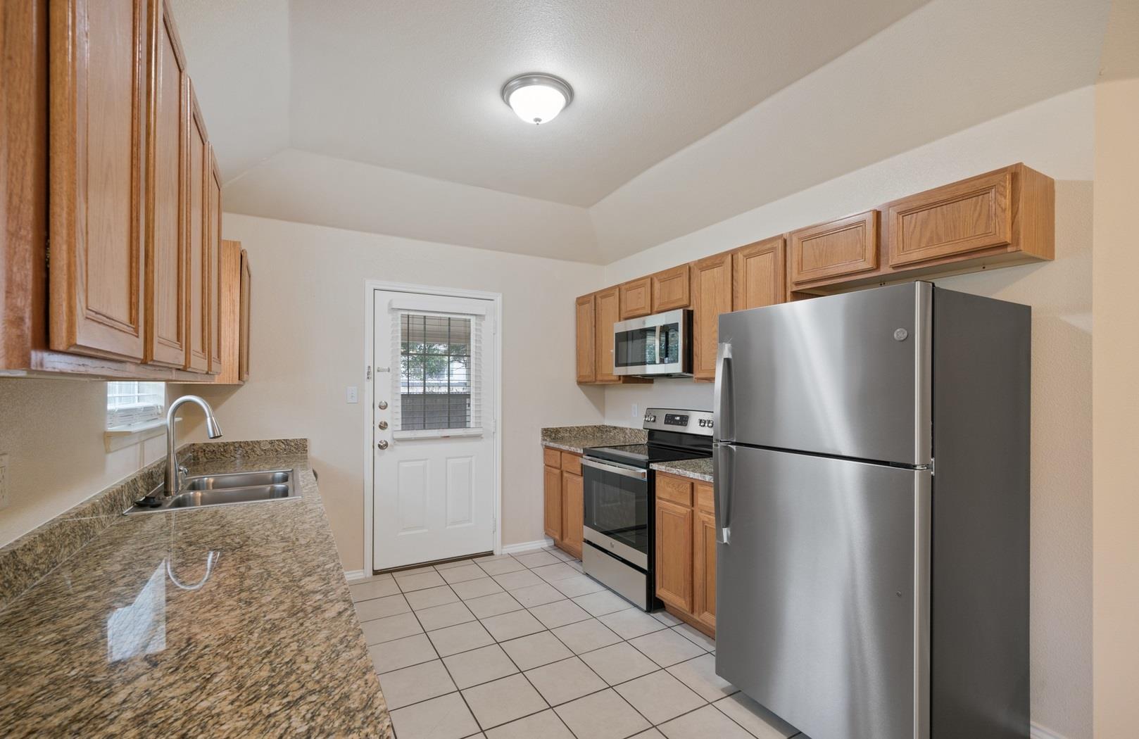 236 Rosalie Dr Property Photo 4