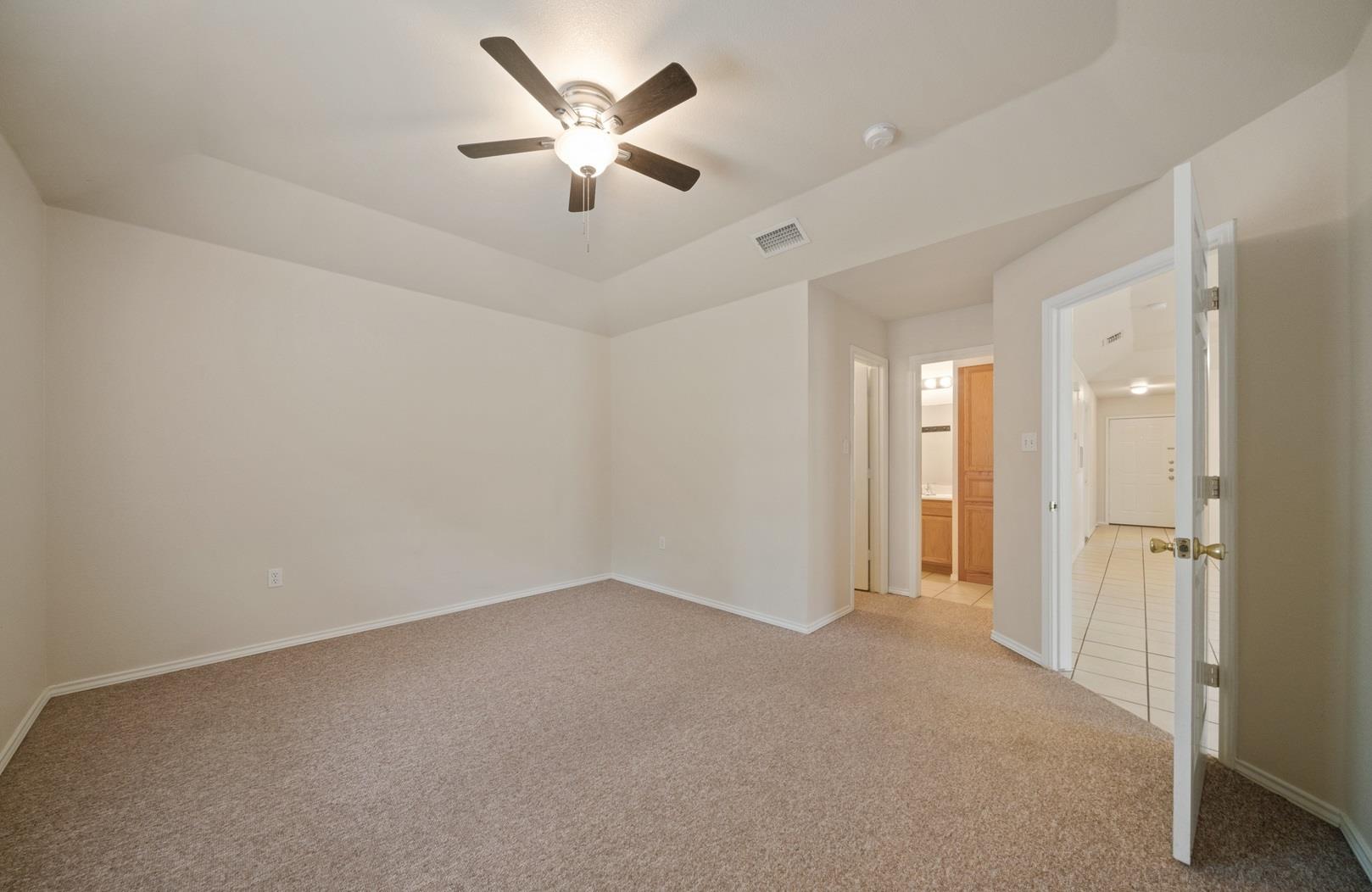 236 Rosalie Dr Property Photo 5