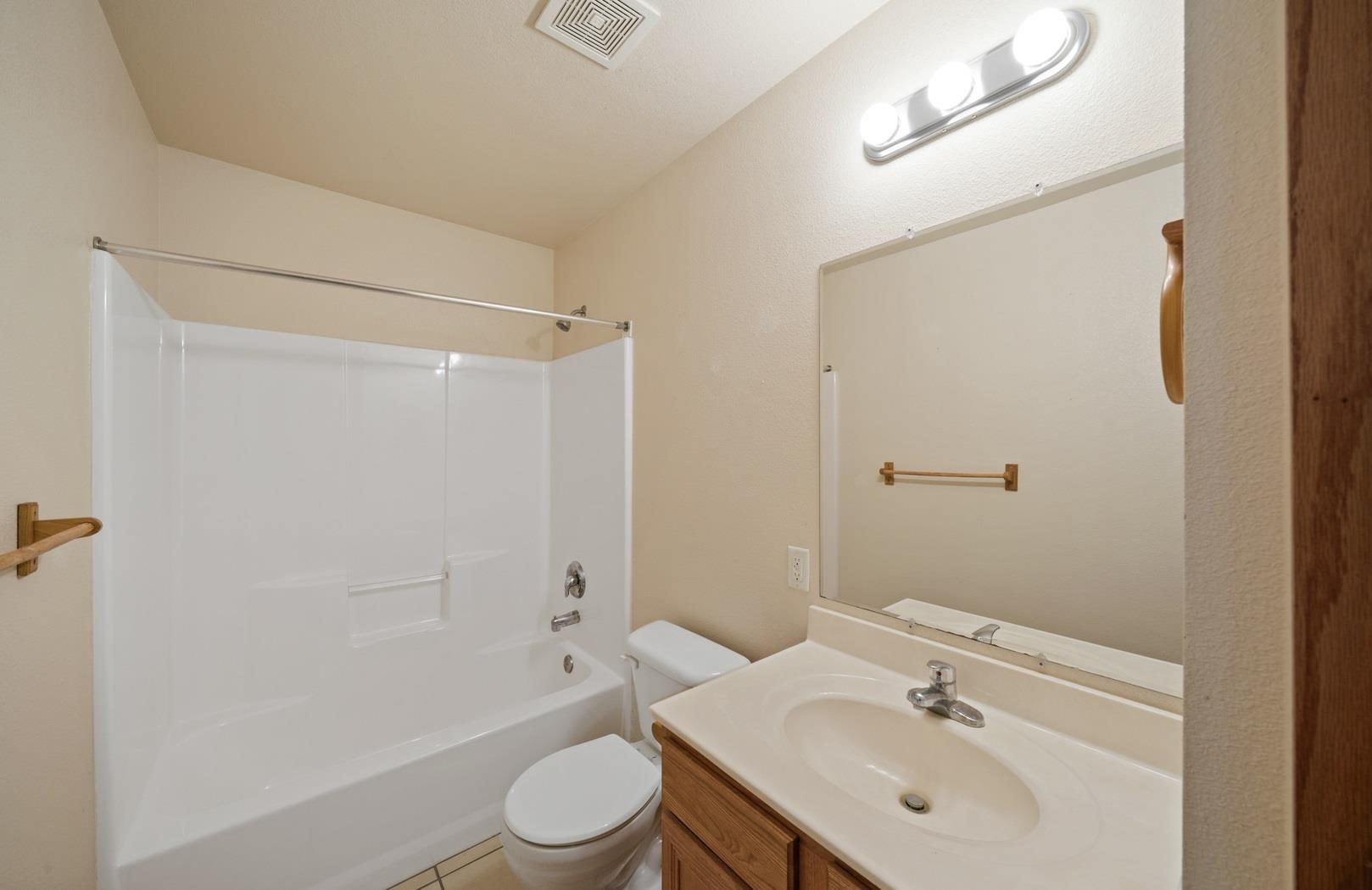 236 Rosalie Dr Property Photo 6