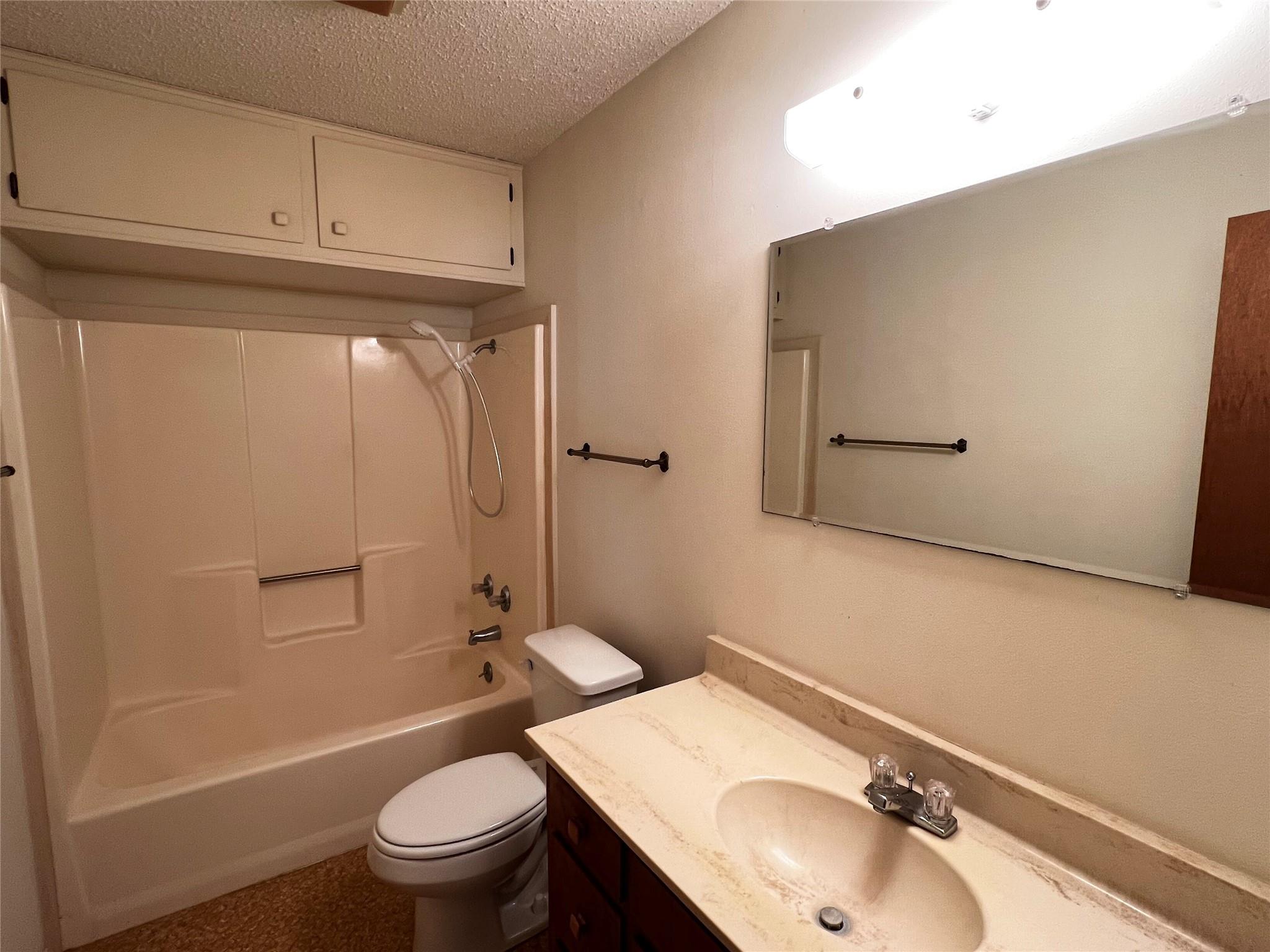 405 E Roitsch Ln Property Photo 11