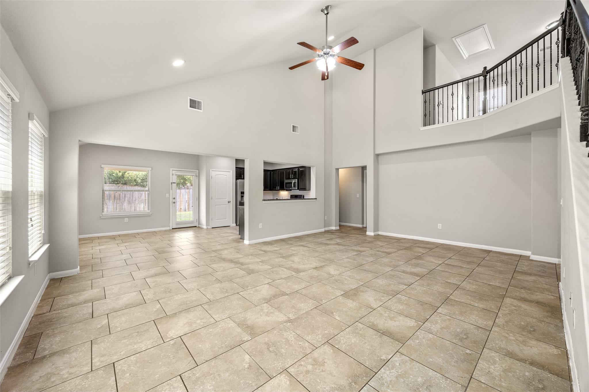 2429 Leonards Pass Property Photo 4