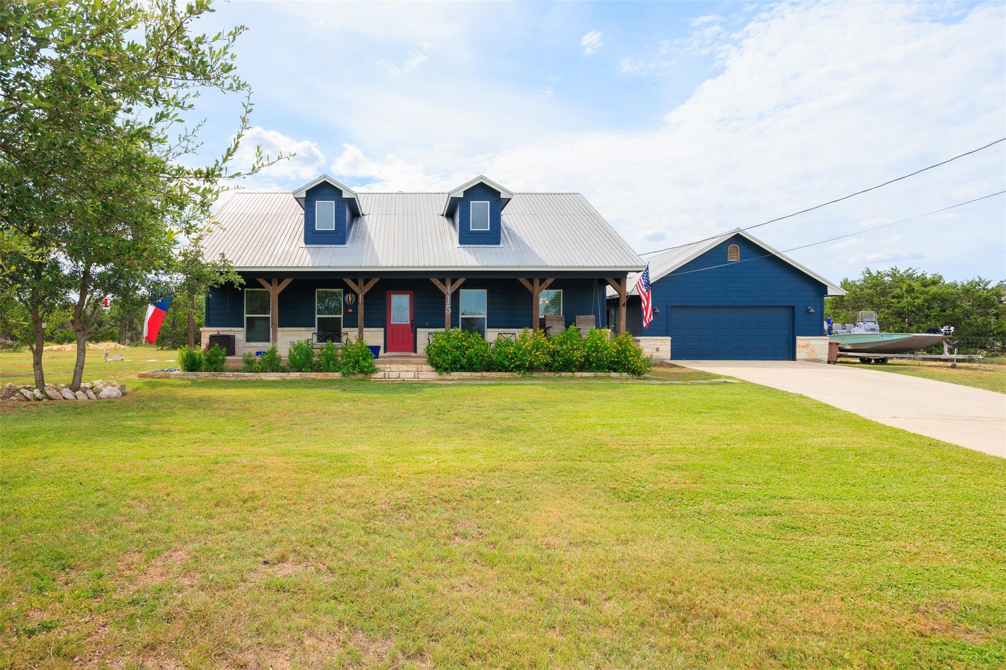 415 Lets Roll Dr Property Photo 1