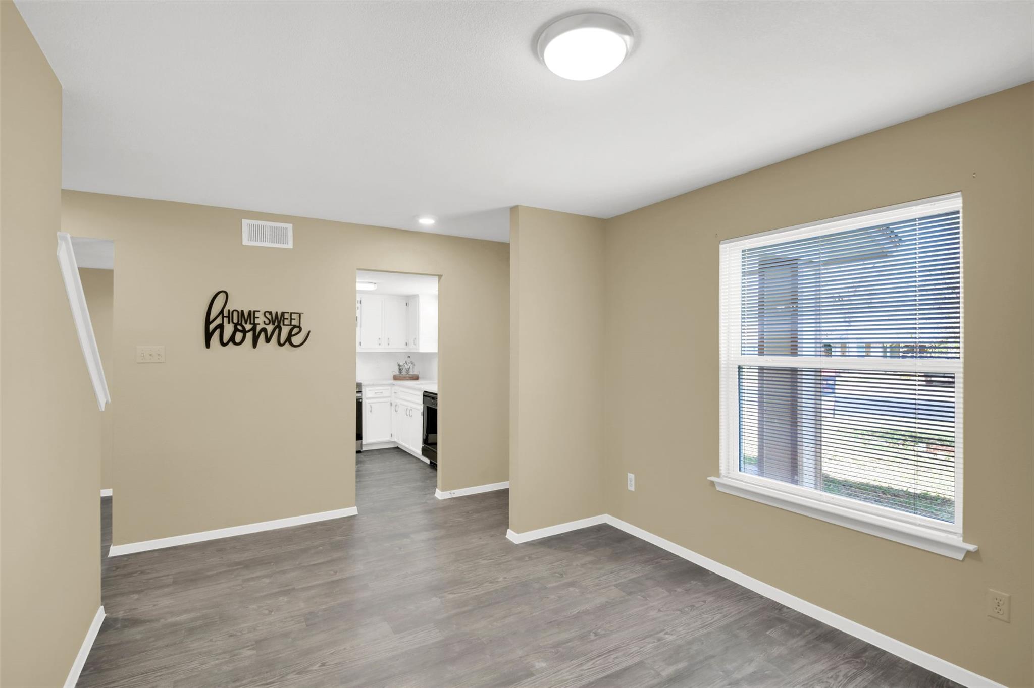 12002 Hardwood Trl Property Photo 6