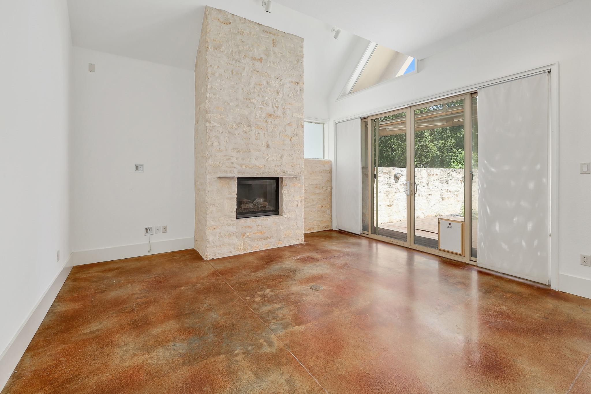 1601 Houston St #3 Property Photo 6