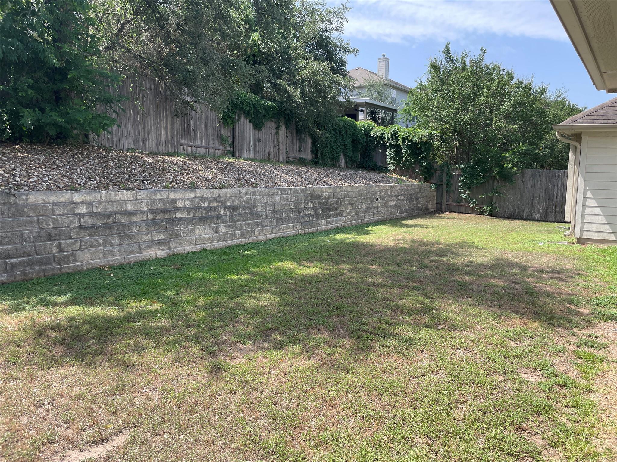 7609 Covered Bridge Dr Property Photo 22
