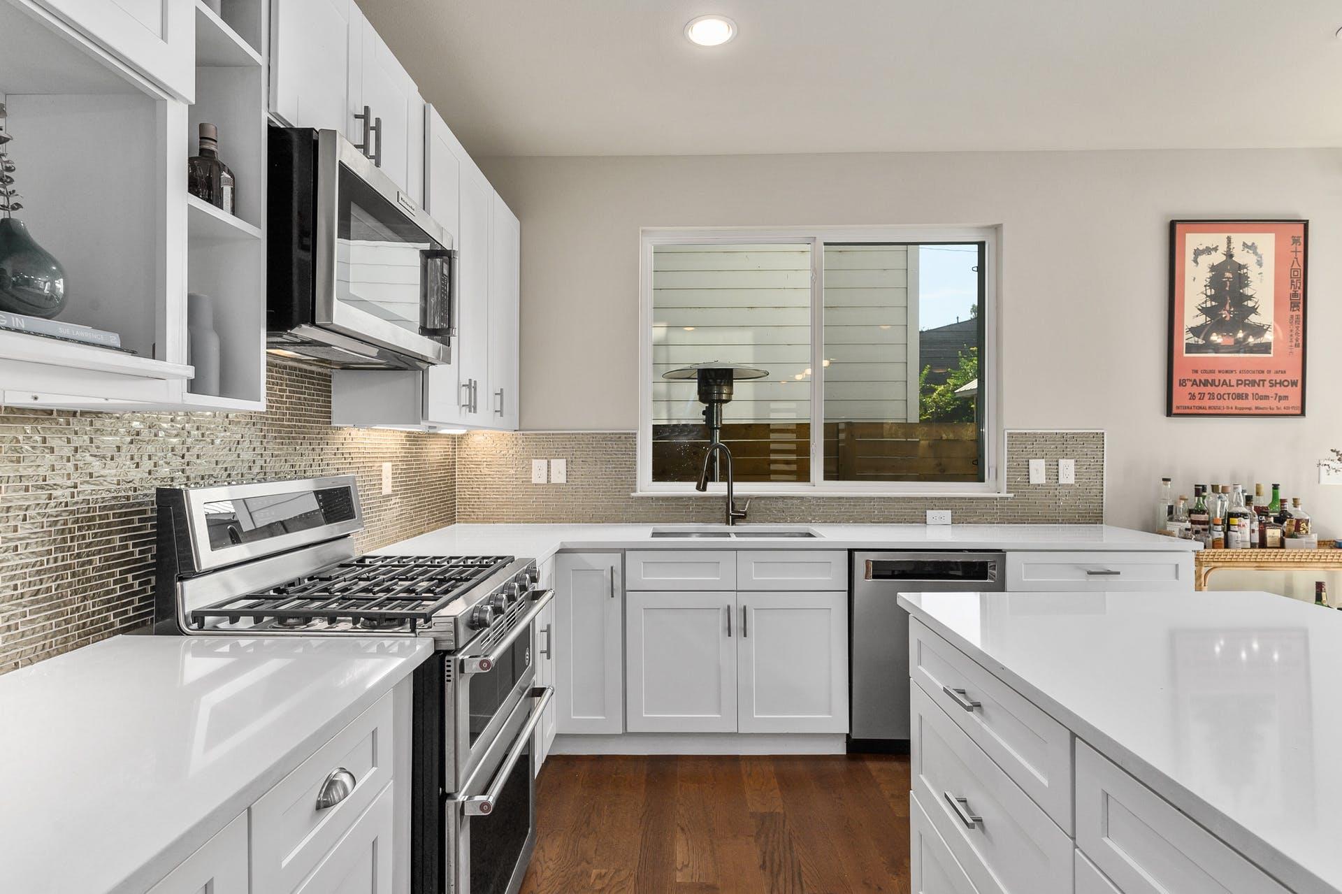 1807 Haskell St #a Property Photo 8