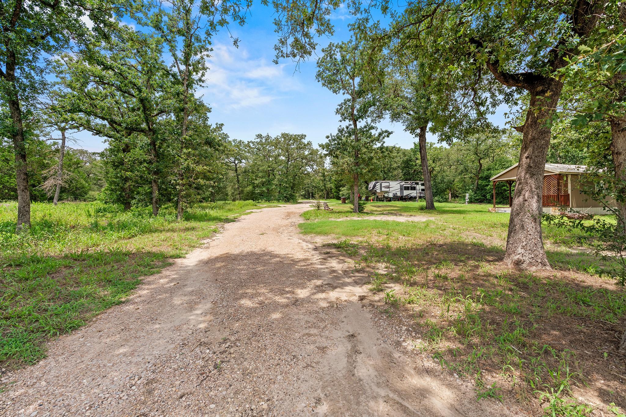 4500 County Road 448 None Property Photo 1