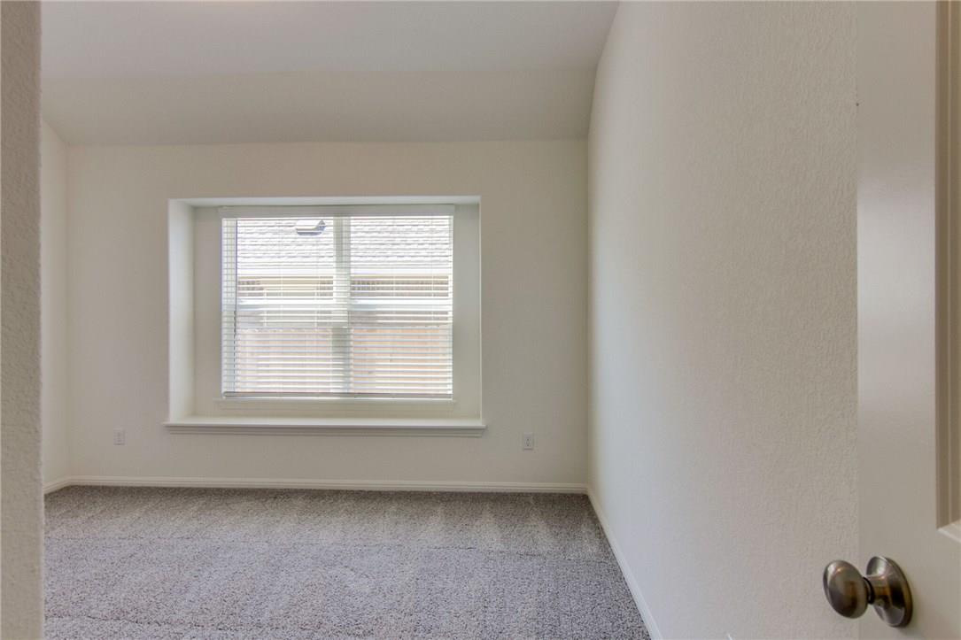 244 Glen Arbor Dr Property Photo 17