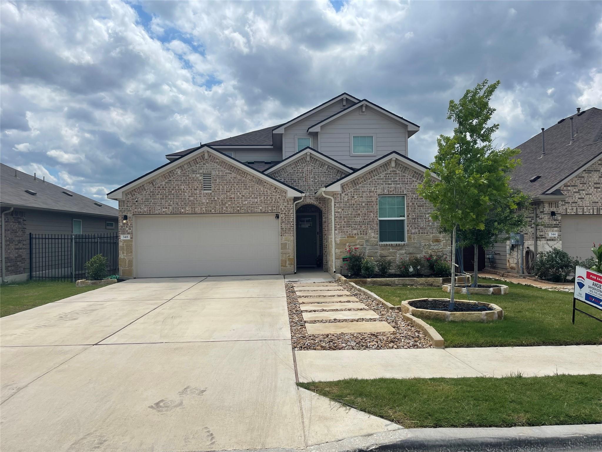 348 Empress Tree Dr Property Photo 1