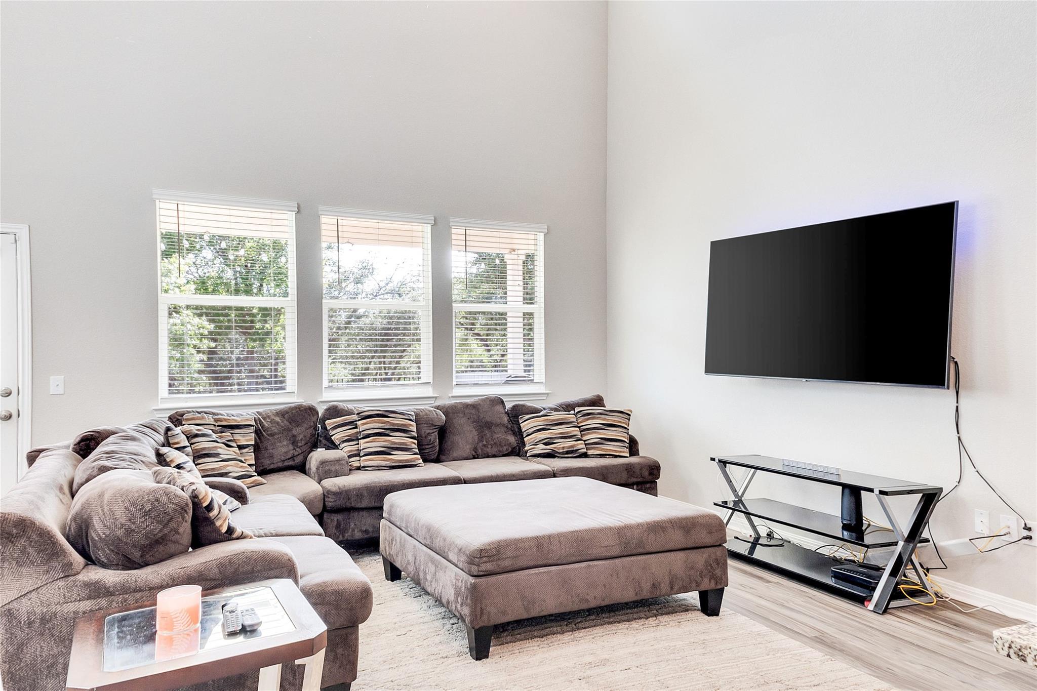 348 Empress Tree Dr Property Photo 7