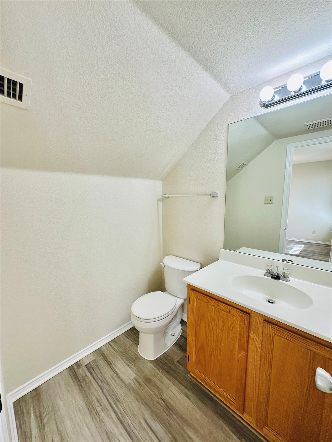 8814 Schick Rd #c Property Photo 12